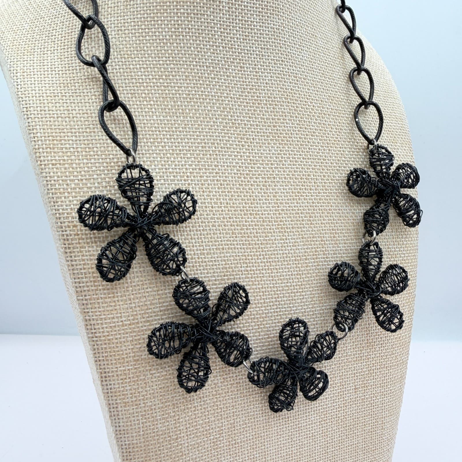 Vintage Y2K Black Woven Floral Statement Necklace Women's Classic Jewelry - Thumbnail 5