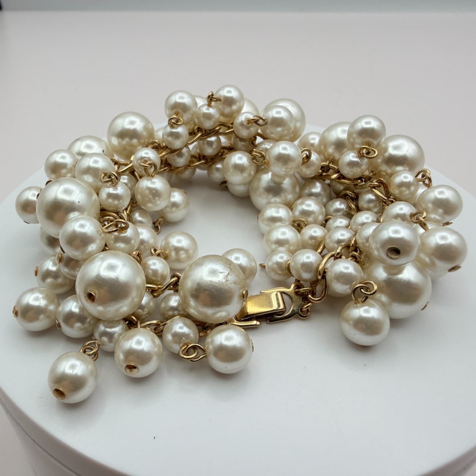 Vintage Y2K Gold Tone Chain Link Statement Faux Pearl Cluster Bracelet Jewelry - Thumbnail 4