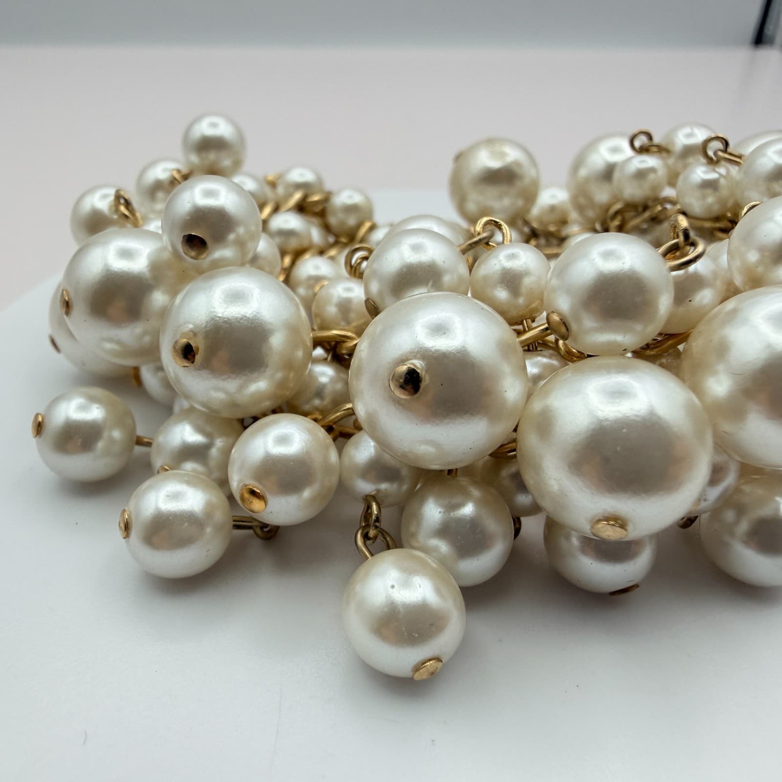 Vintage Y2K Gold Tone Chain Link Statement Faux Pearl Cluster Bracelet Jewelry - Thumbnail 6