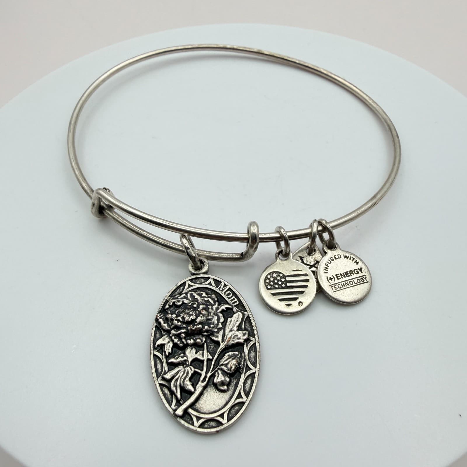 Vintage Y2K Mom Floral Silver-Tone Energy Technology Charms Bracelet Jewelry - Thumbnail 9