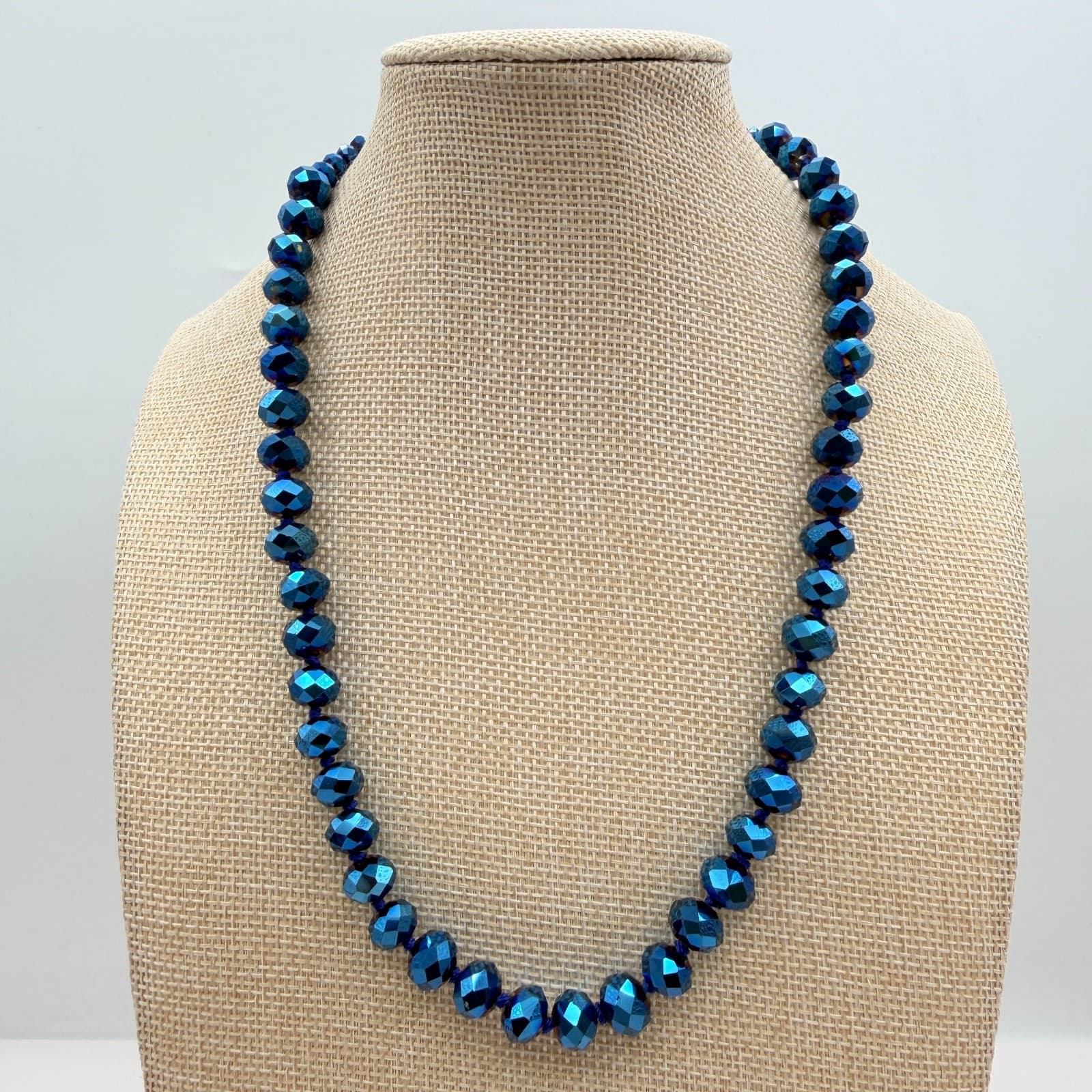 Vintage Y2K Blue Iridescent Beaded Necklace Set Boho Women's Classic Jewelry - Image 1