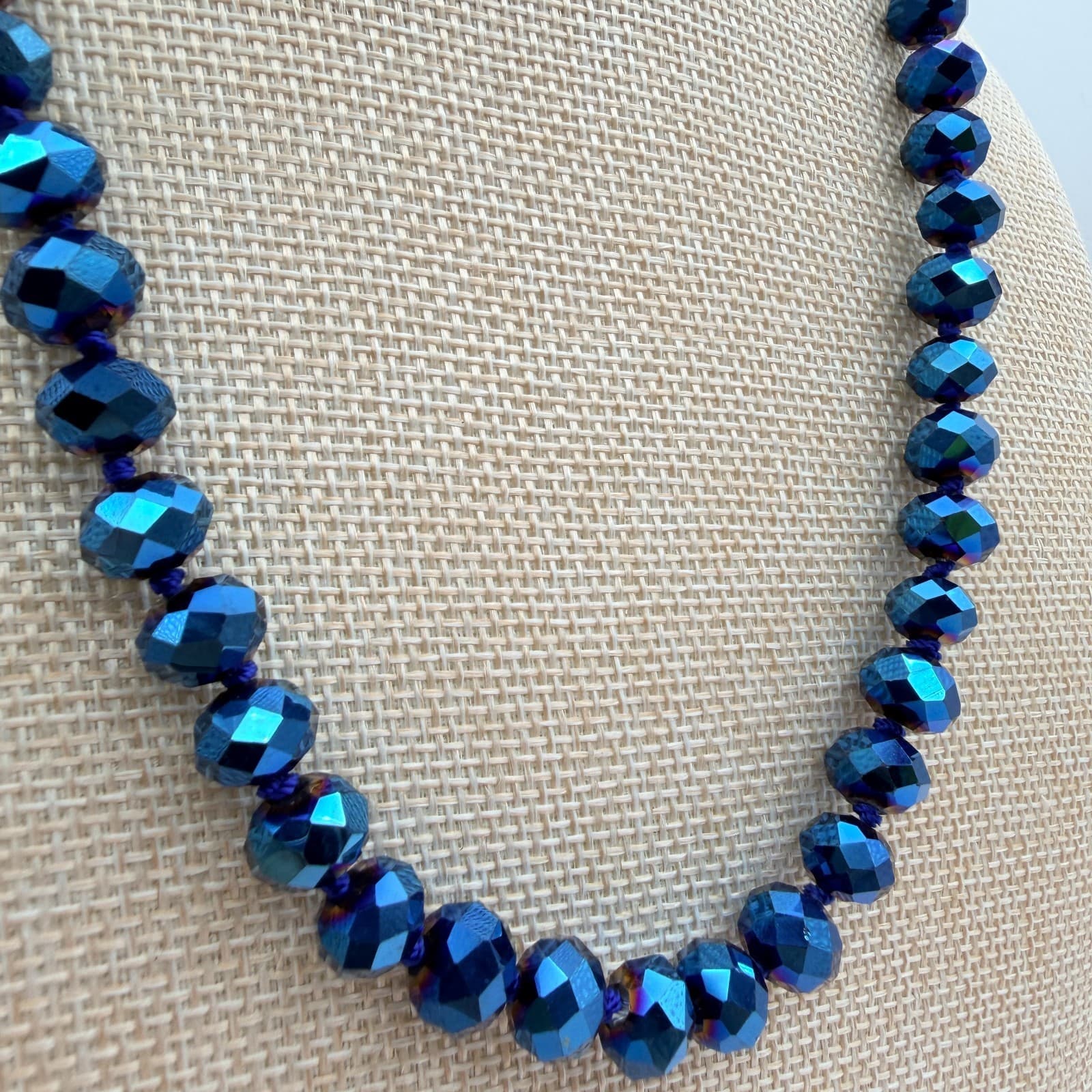Vintage Y2K Blue Iridescent Beaded Necklace Set Boho Women's Classic Jewelry - Thumbnail 3
