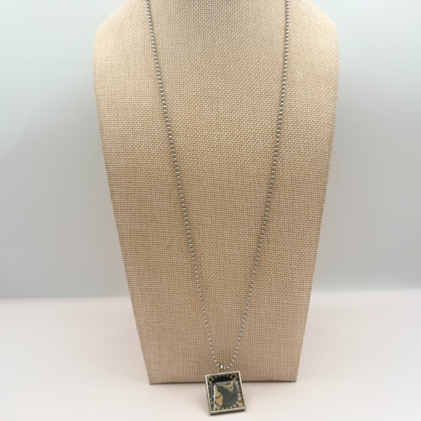 Vintage Y2K Silver Tone Ball Chain Hand-Painted Vase Pendant Necklace Jewelry - Thumbnail 6