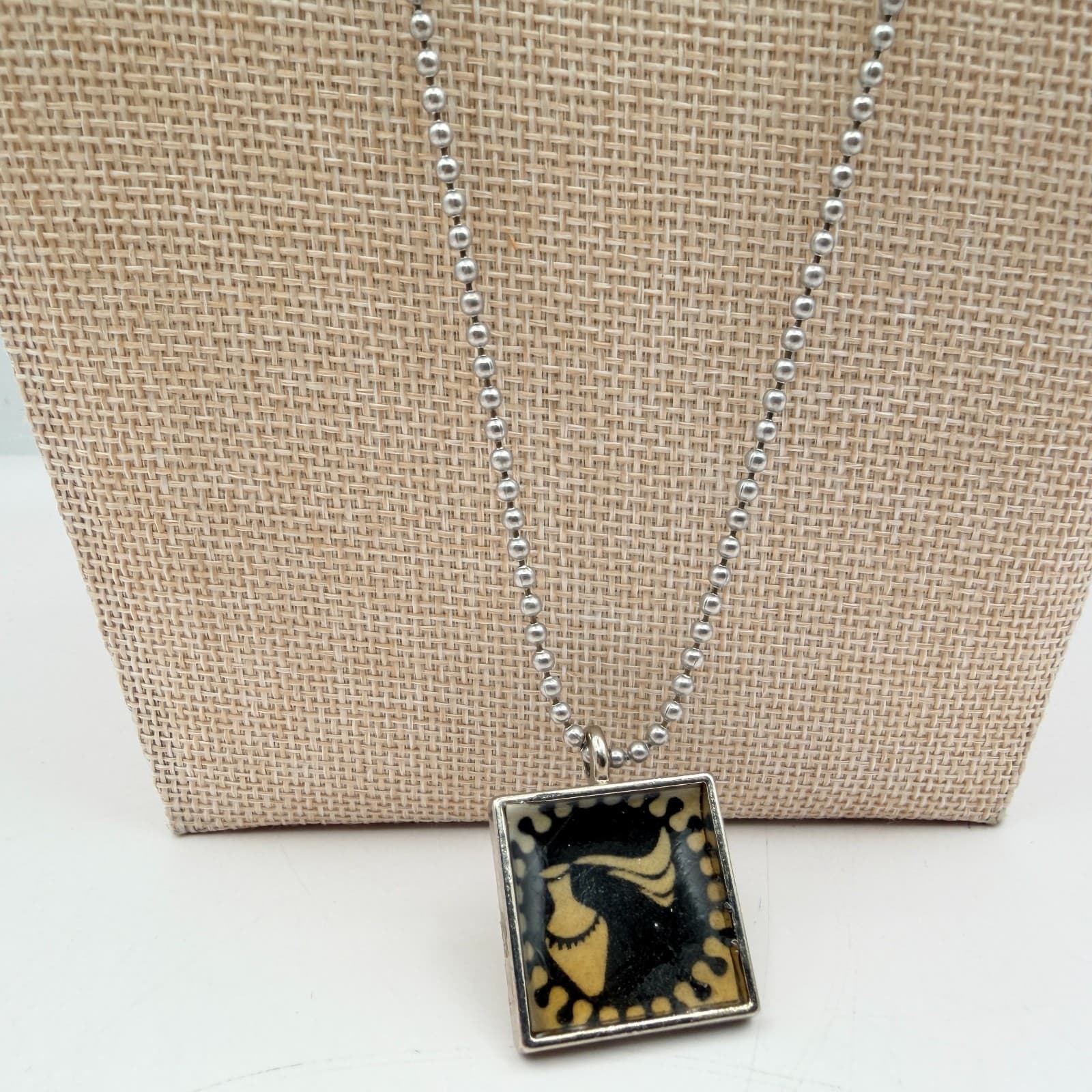 Vintage Y2K Silver Tone Ball Chain Hand-Painted Vase Pendant Necklace Jewelry - Thumbnail 4