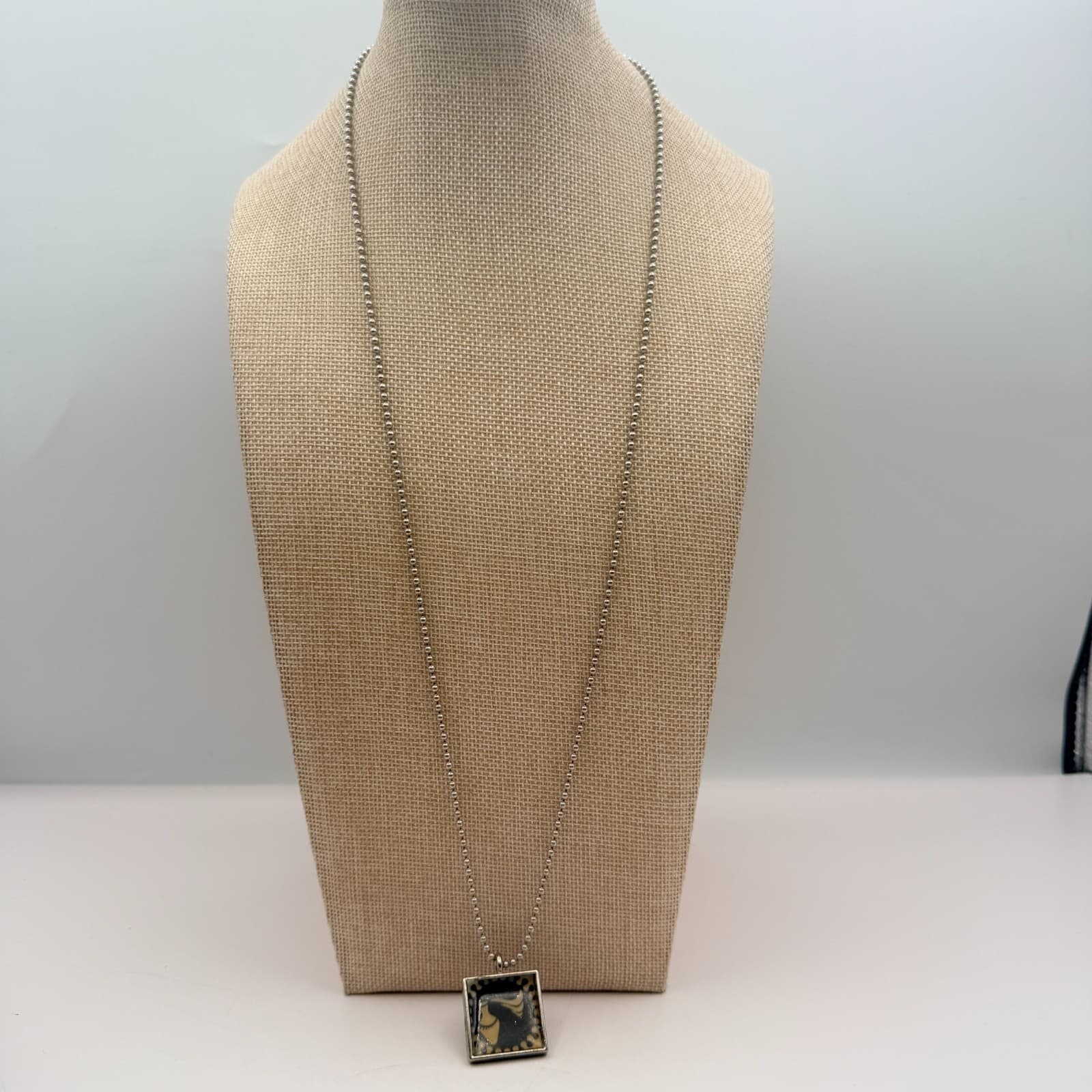 Vintage Y2K Silver Tone Ball Chain Hand-Painted Vase Pendant Necklace Jewelry - Image 1