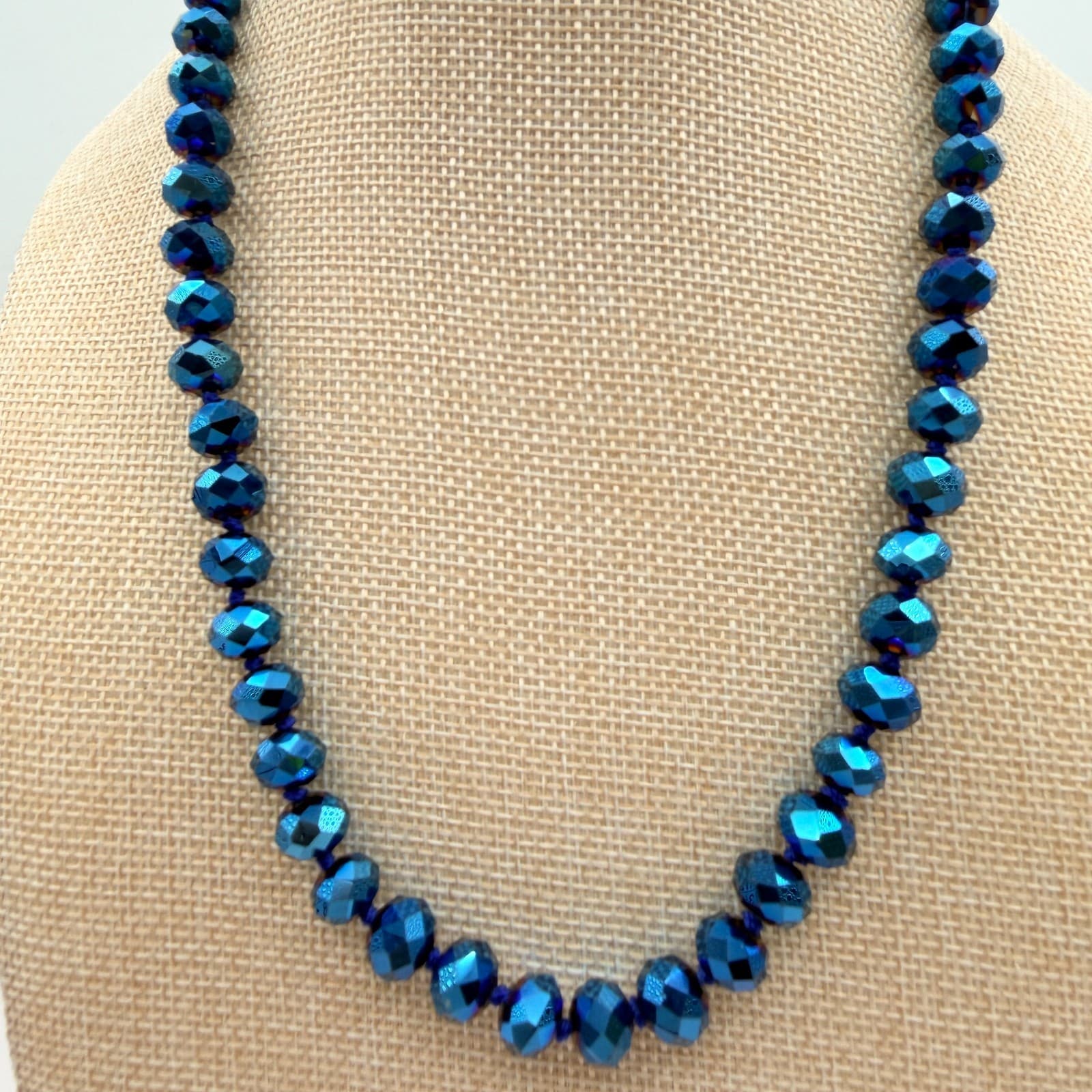 Vintage Y2K Blue Iridescent Beaded Necklace Set Boho Women's Classic Jewelry - Thumbnail 2