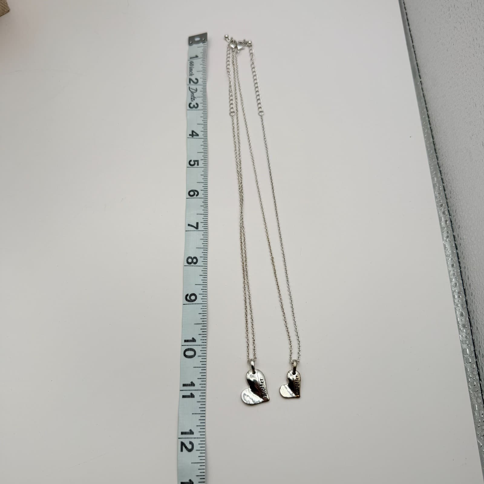 Vintage Y2K Silver Tone Mother Daughter Heart Pendant Necklace Set Jewelry - Thumbnail 9