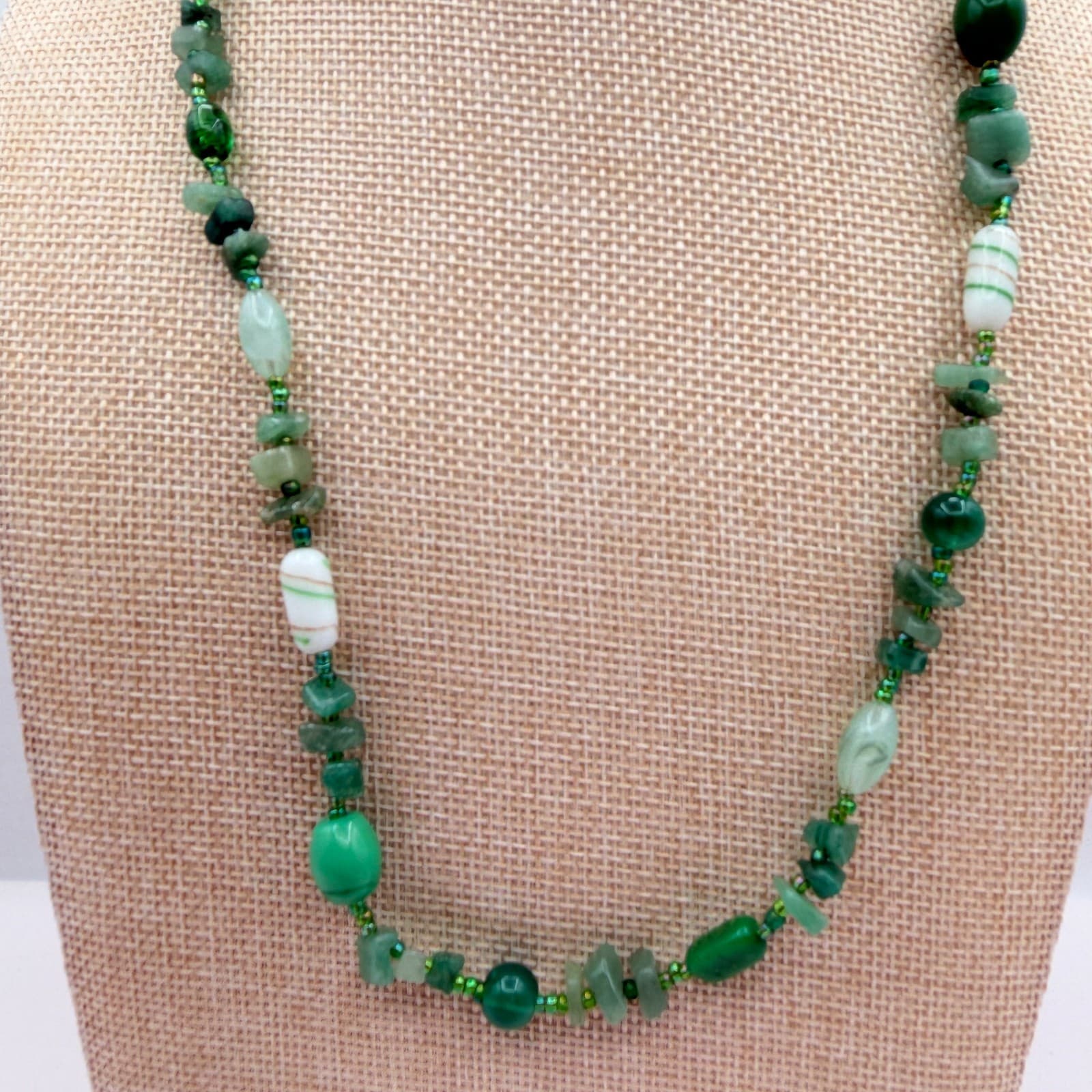 Vintage Y2K Glass Chip Beaded Necklace Earrings Set Boho Women's Classic Jewelry - Thumbnail 4