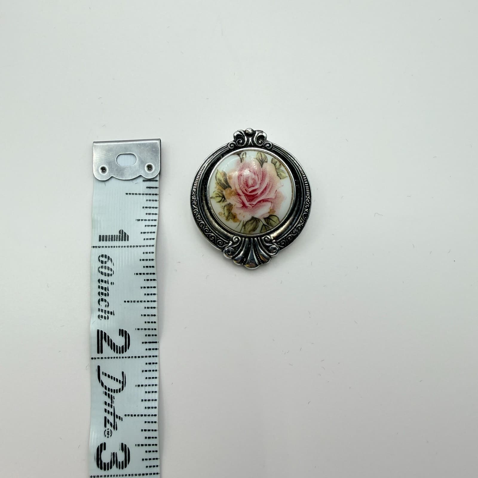 Vintage 80s SilverTone Scarf Clip Pink Rose Floral Glass Cabochon Boho Accessory - Thumbnail 7