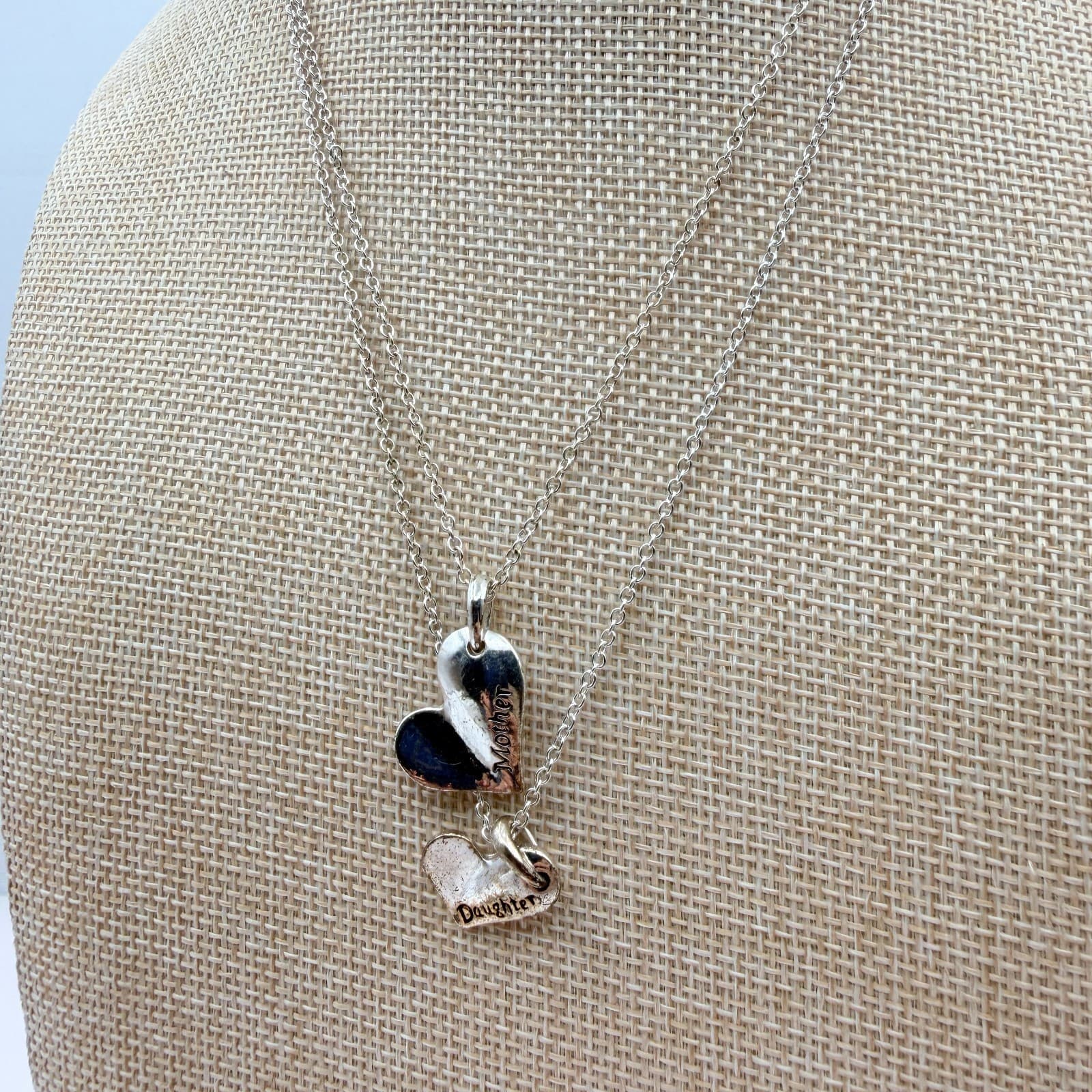 Vintage Y2K Silver Tone Mother Daughter Heart Pendant Necklace Set Jewelry - Thumbnail 3