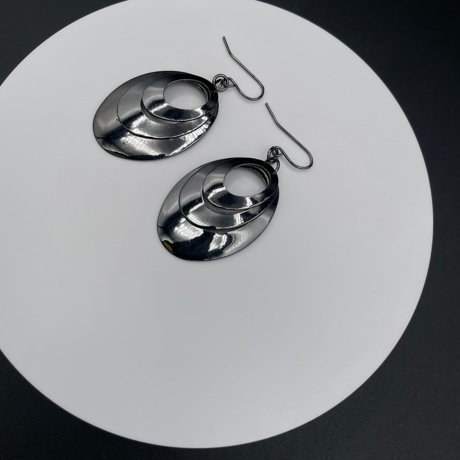 Vintage Modern Drop Dark Gunmetal Black Tone Oval Tiered Dangle Fishhook - Thumbnail 2