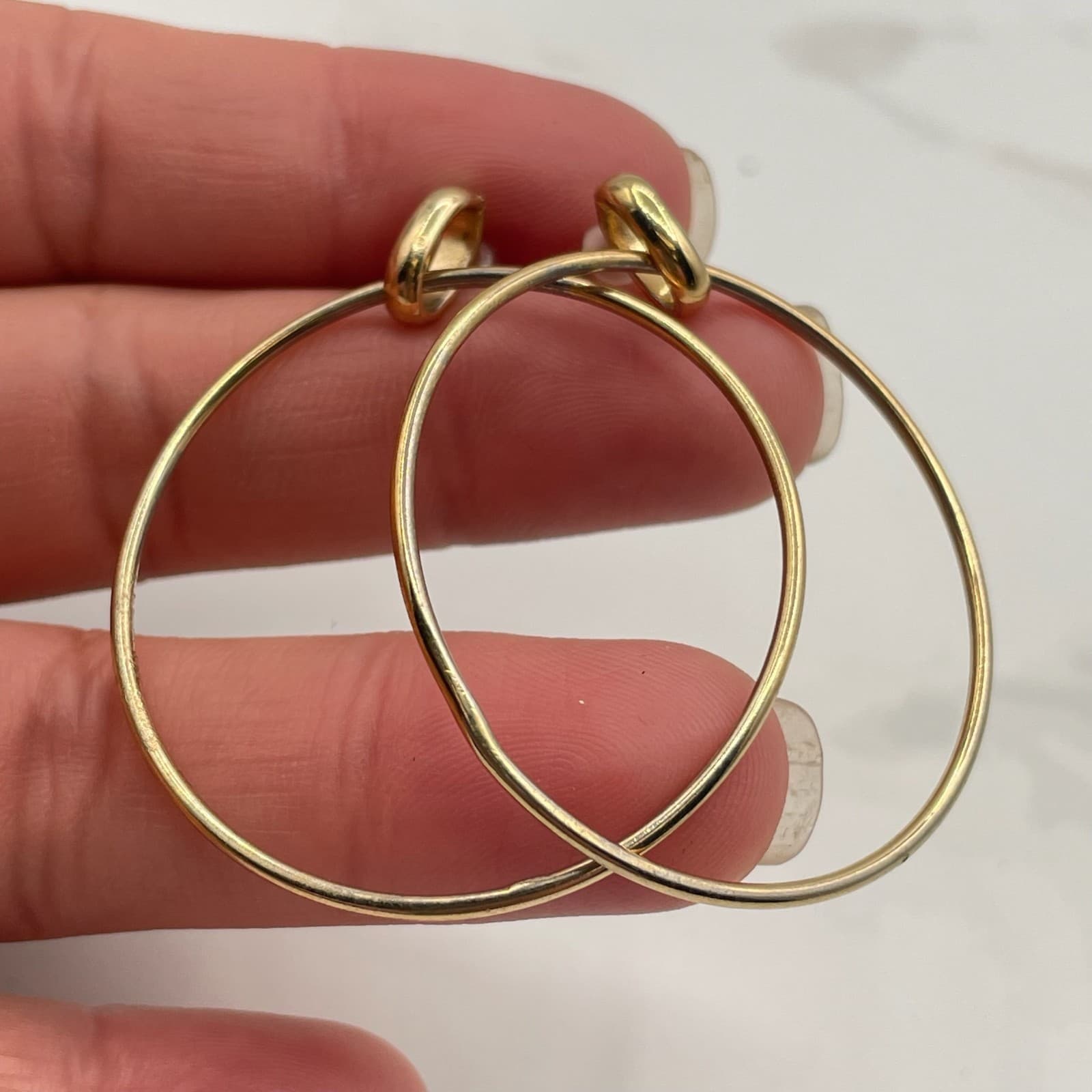 Vintage Gold Tone Circle Drop Hoop Earrings Classic Retro Costume Jewelry - Image 1