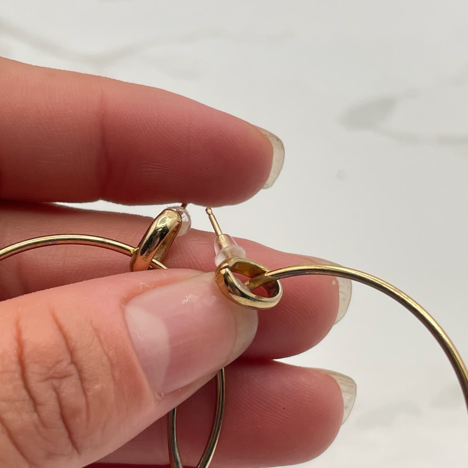 Vintage Gold Tone Circle Drop Hoop Earrings Classic Retro Costume Jewelry - Thumbnail 5