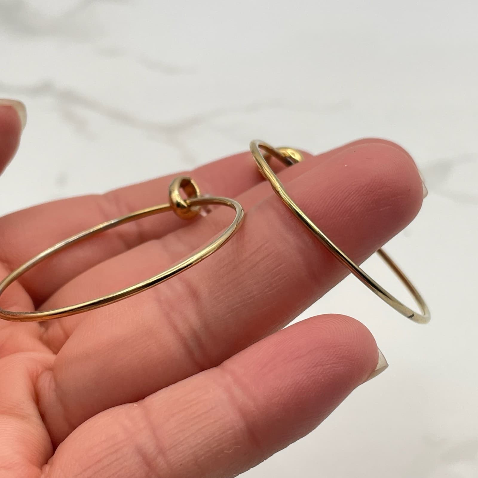 Vintage Gold Tone Circle Drop Hoop Earrings Classic Retro Costume Jewelry - Thumbnail 6