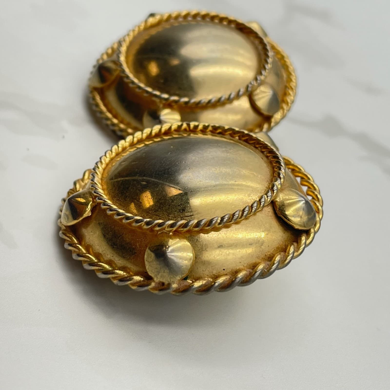 Vintage VTG Women's Gold Tone Rope Button Earrings Large 37mm Dome Clip On - Thumbnail 3