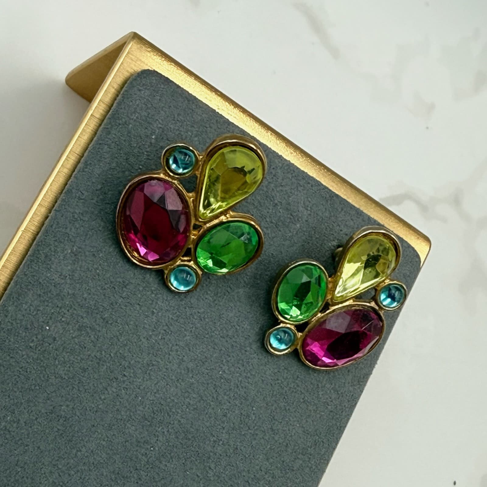 Vintage Womens Gold Tone Multicolored Rhinestone Clip On Beauty Stud Earrings - Thumbnail 4