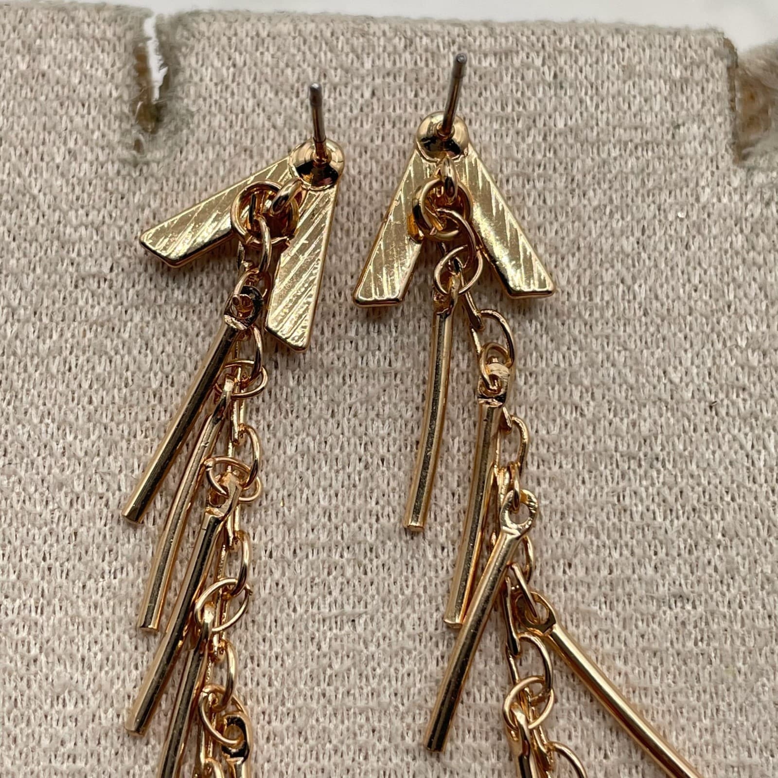 Vintage Gold-Tone Linear Landmark Fringe Post Earrings with Rhinestones Fashion - Thumbnail 9