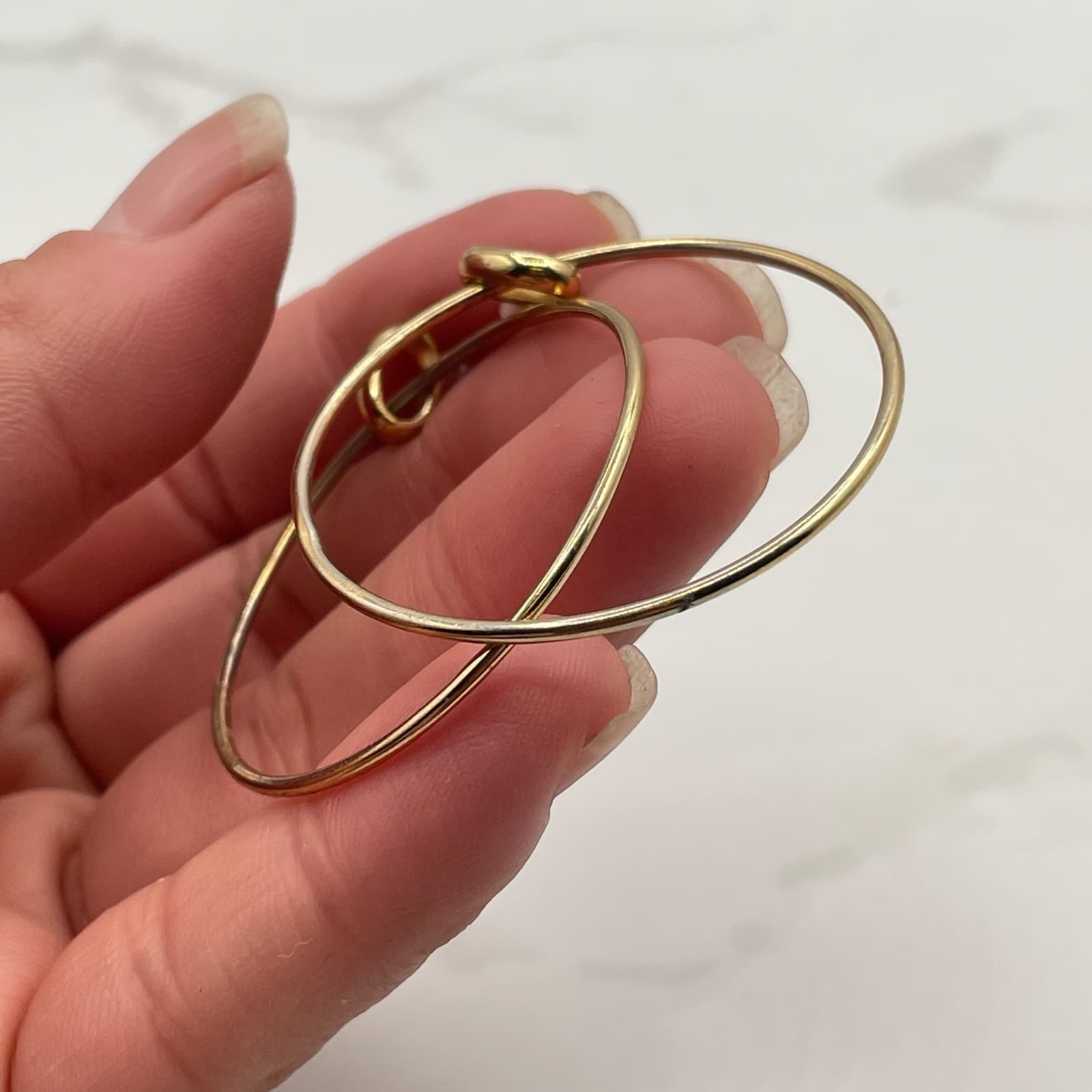 Vintage Gold Tone Circle Drop Hoop Earrings Classic Retro Costume Jewelry - Thumbnail 4