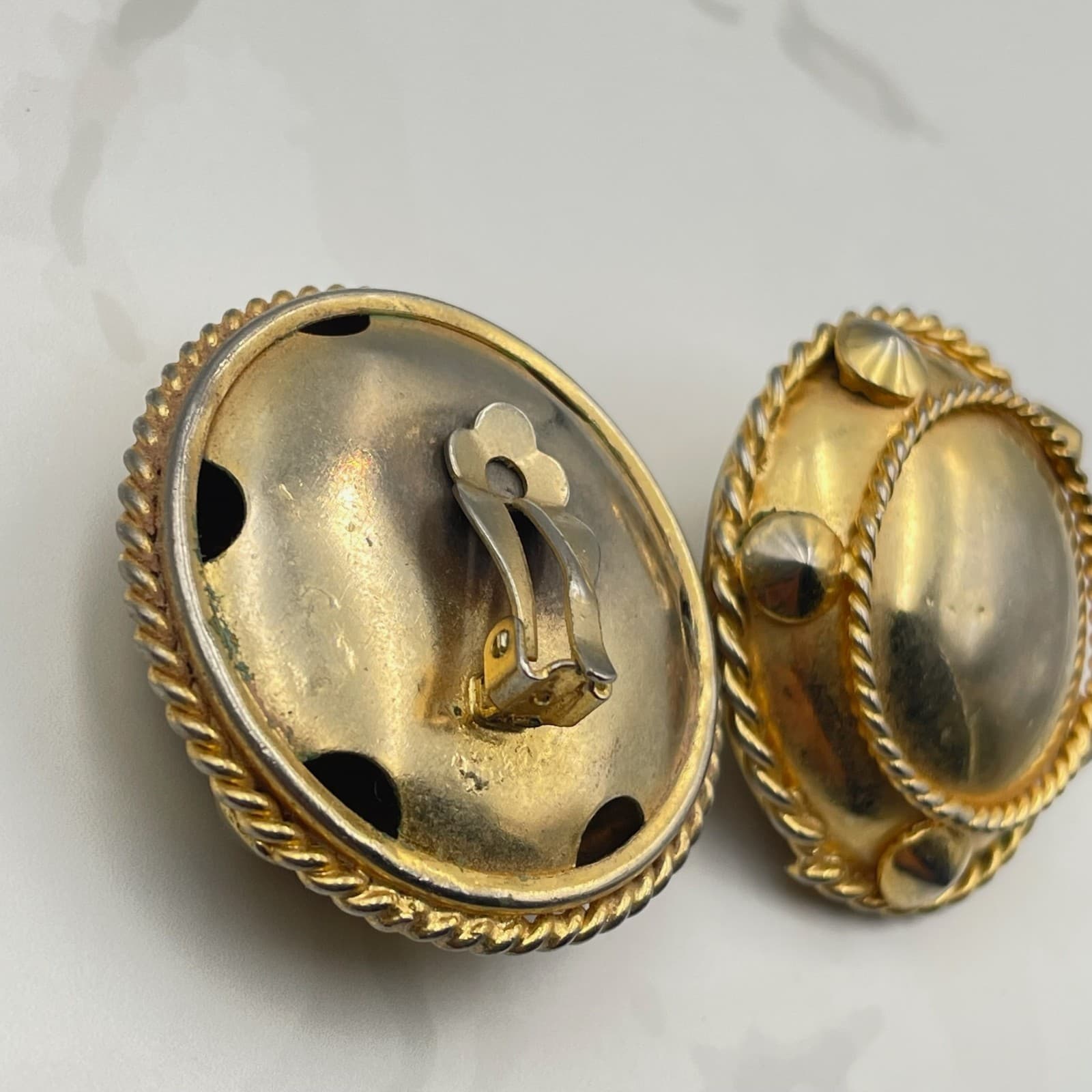 Vintage VTG Women's Gold Tone Rope Button Earrings Large 37mm Dome Clip On - Thumbnail 5