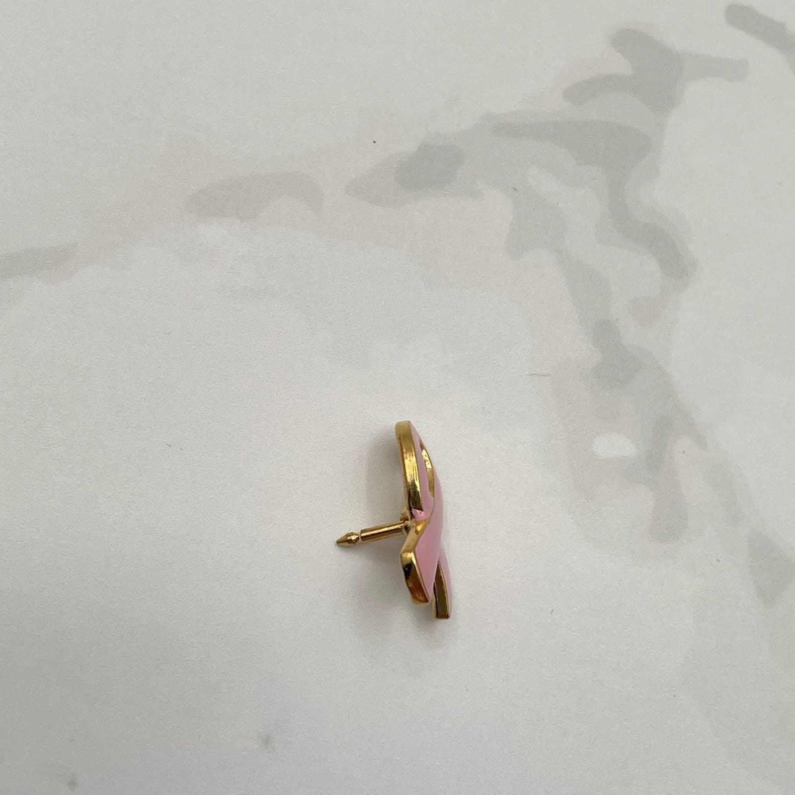 Vintage Breast Cancer Awareness Ribbon Lapel Pin Pink Enamel Gold Tone Butterfly - Thumbnail 9