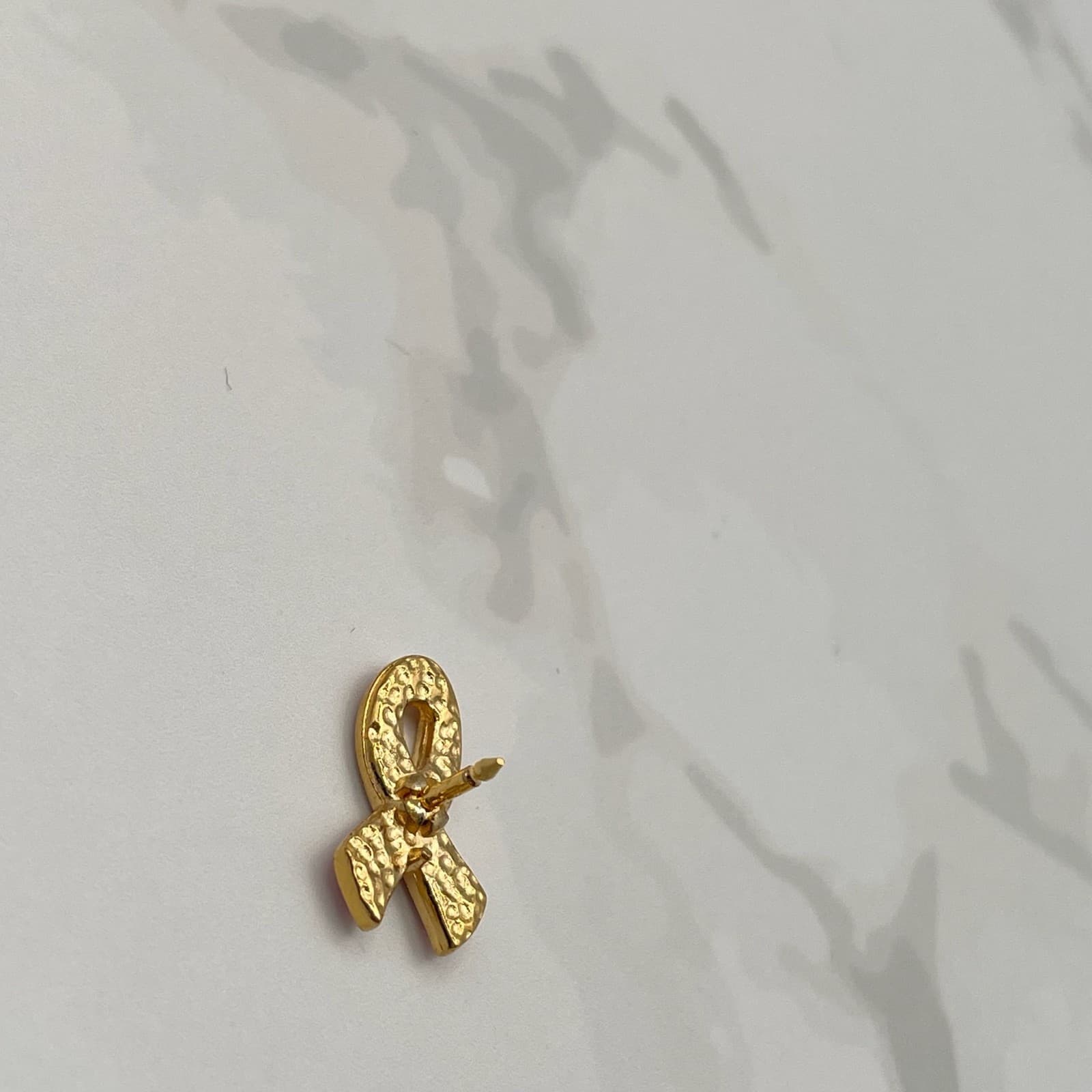 Vintage Breast Cancer Awareness Ribbon Lapel Pin Pink Enamel Gold Tone Butterfly - Thumbnail 8