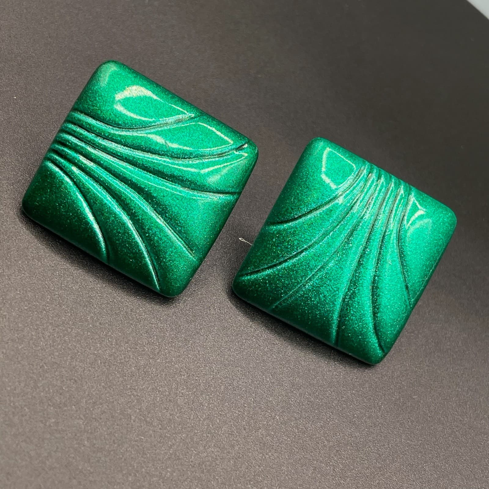 Vintage Square Green Metallic Clip-On Earrings Butterfly Back - Thumbnail 4