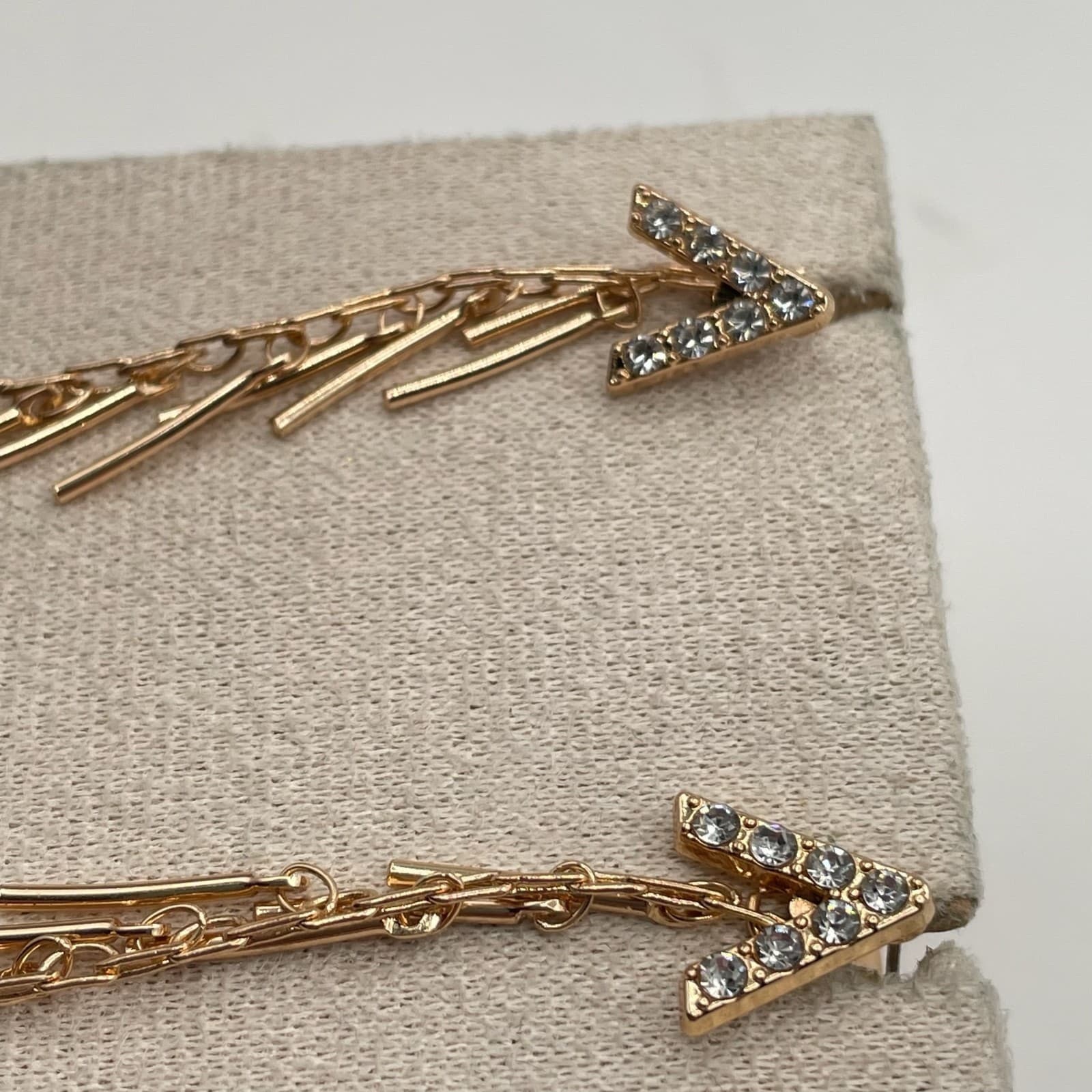 Vintage Gold-Tone Linear Landmark Fringe Post Earrings with Rhinestones Fashion - Thumbnail 8