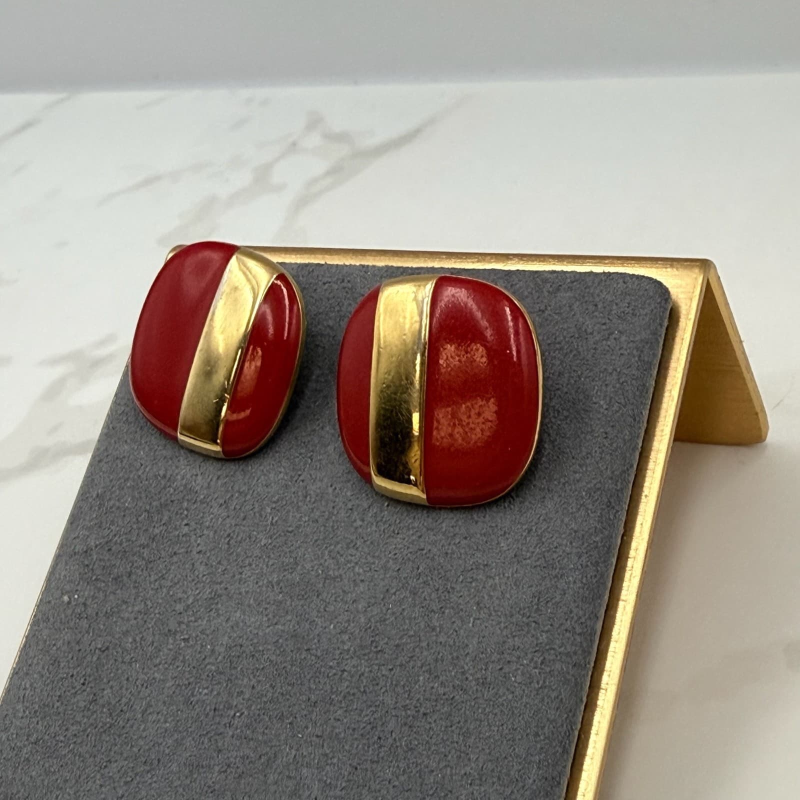Vintage Womens Red Enamel Gold Tone Clip-On Square Disc Beauty Earrings - Thumbnail 2