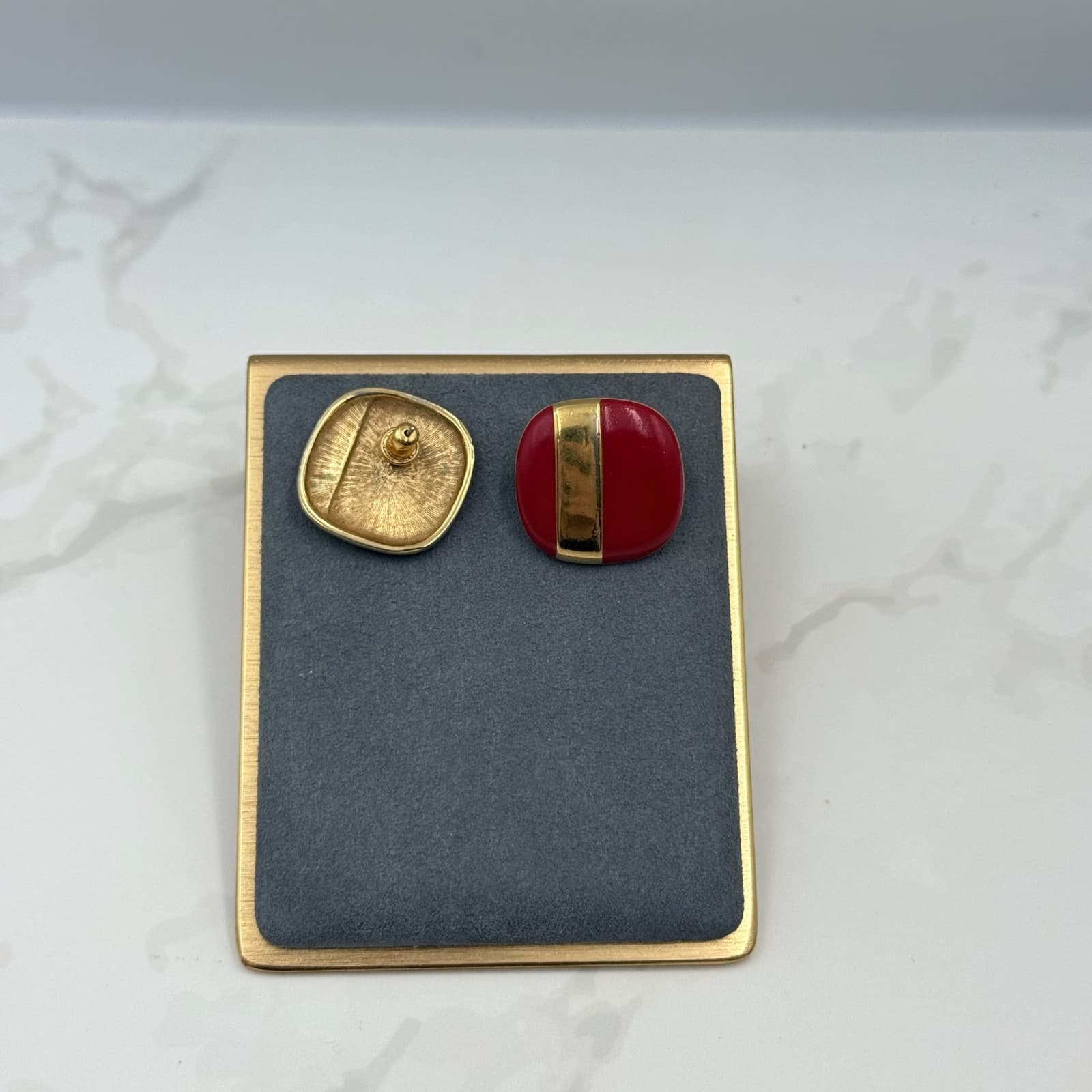 Vintage Womens Red Enamel Gold Tone Clip-On Square Disc Beauty Earrings - Thumbnail 6