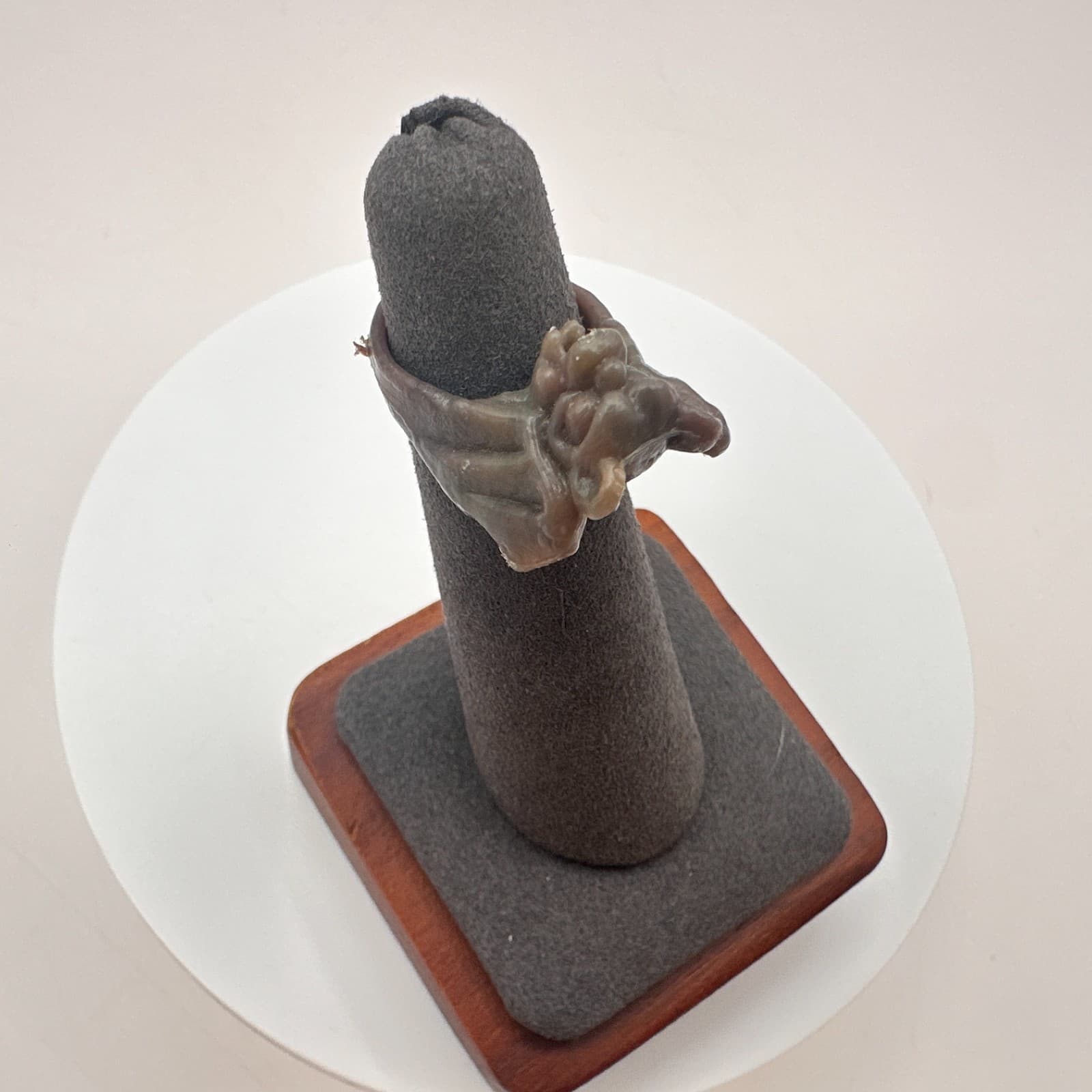 Vintage 80s Carved Water Buffalo Horn Ring Organic Sculptural Statement Jewelry - Thumbnail 2