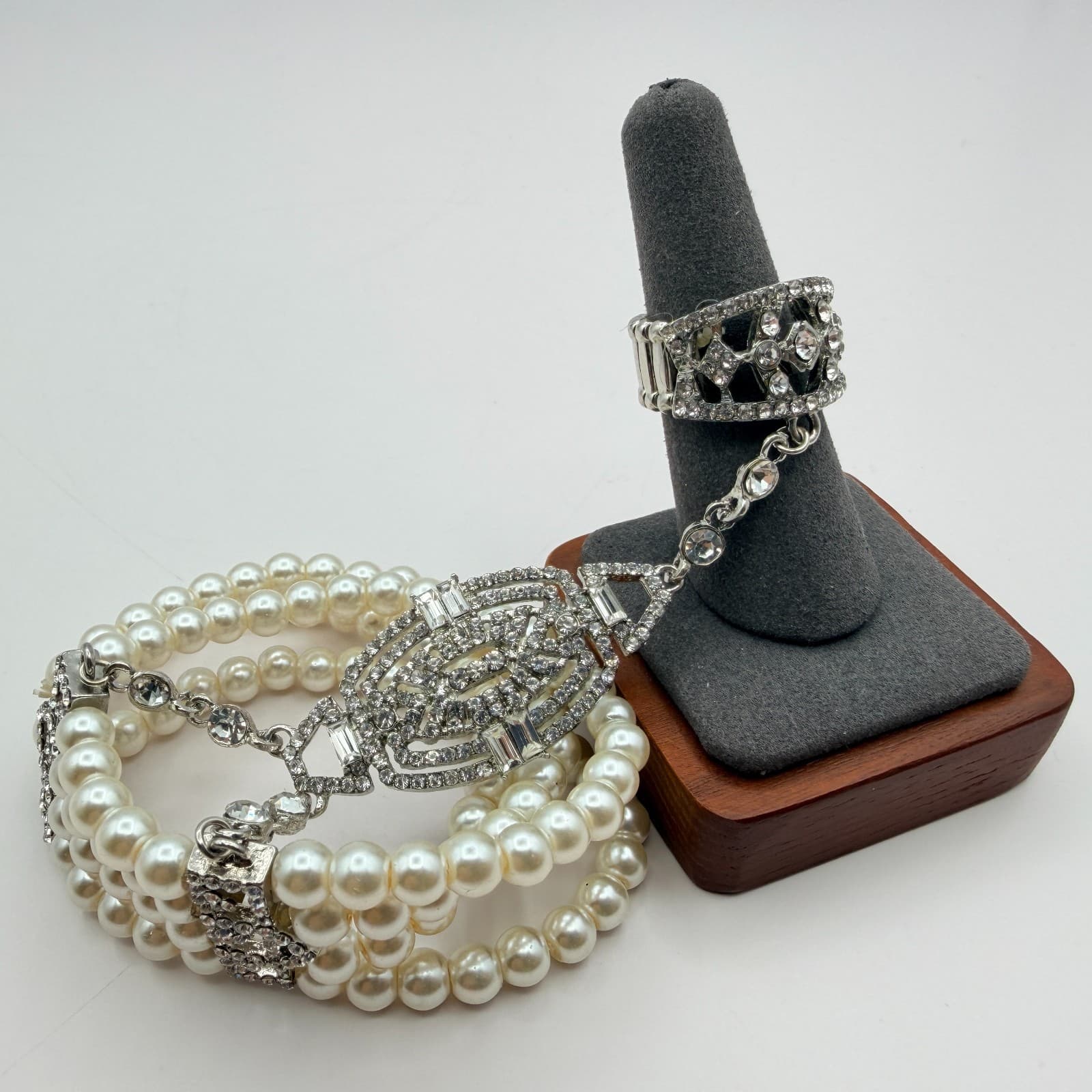 Vintage 50s Style Triple Row Faux Pearl Rhinestone Statement Bracelet Jewelry - Thumbnail 12