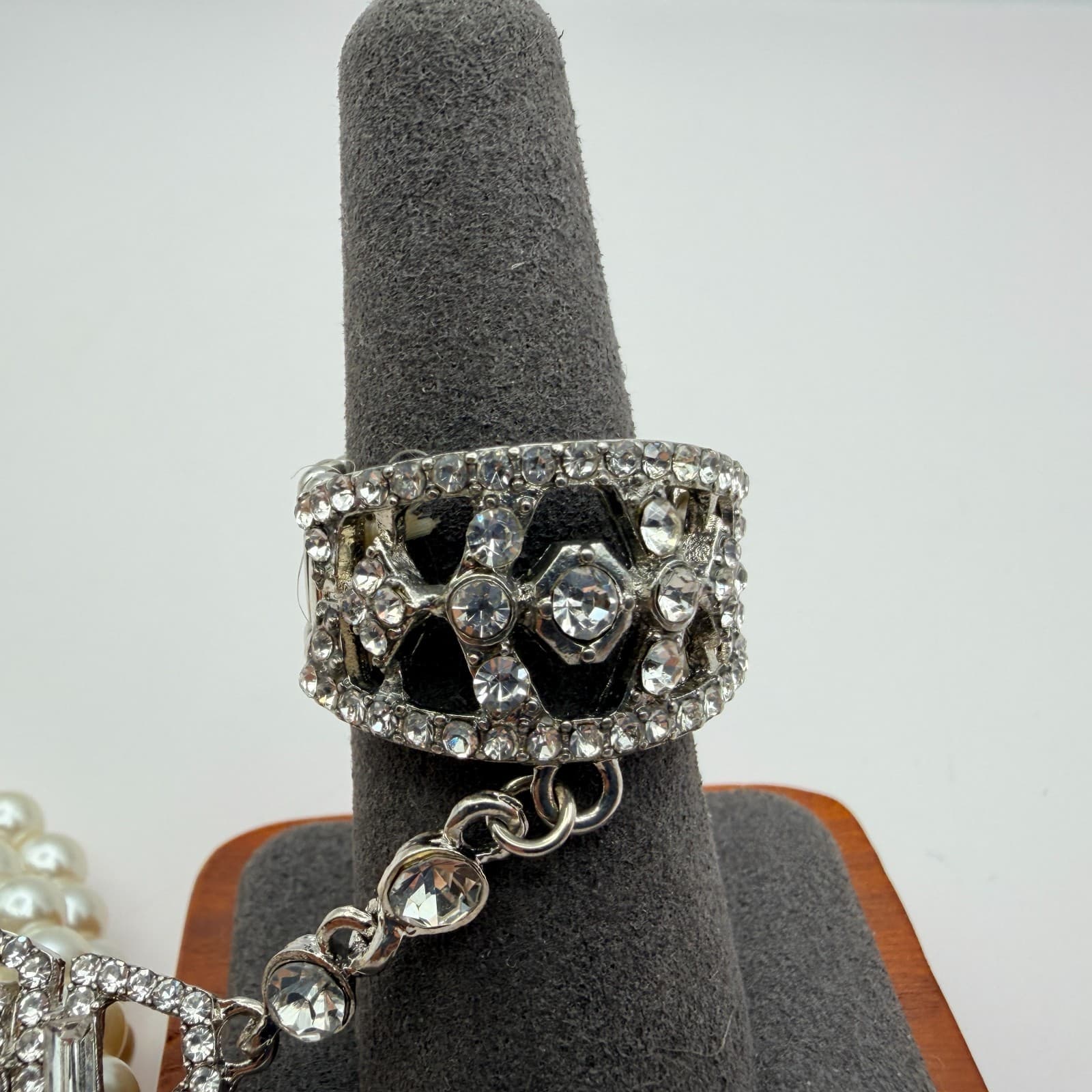 Vintage 50s Style Triple Row Faux Pearl Rhinestone Statement Bracelet Jewelry - Thumbnail 6