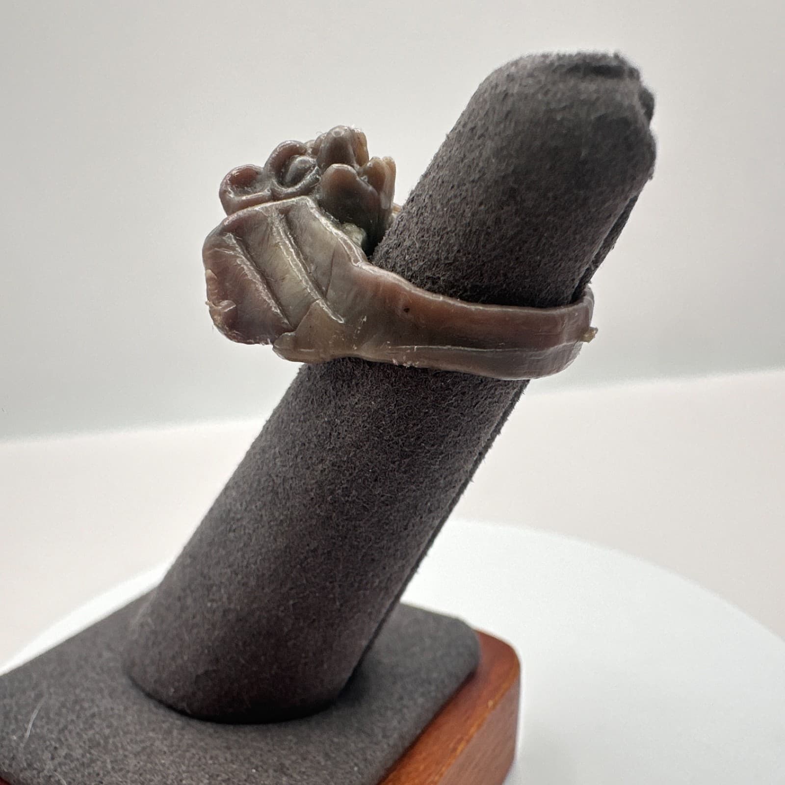 Vintage 80s Carved Water Buffalo Horn Ring Organic Sculptural Statement Jewelry - Thumbnail 5