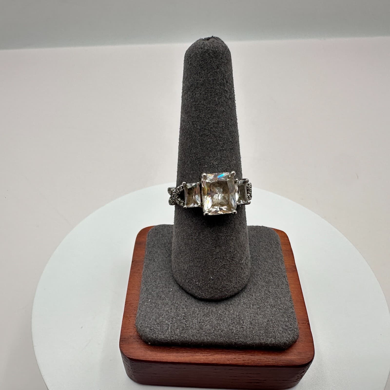 Vintage 90s Silver Tone Rdiant Cut Cubic Zirconia Statement Ring Classic Jewelry - Thumbnail 5