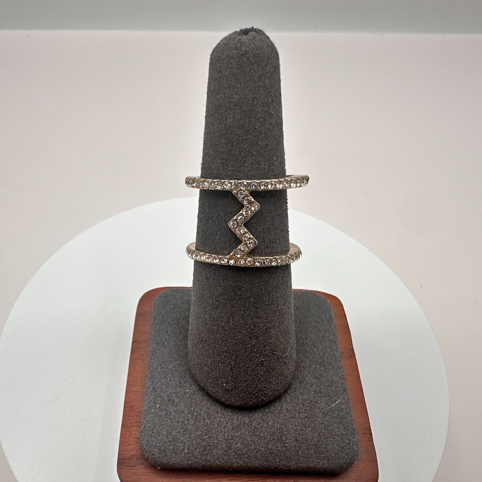 Vintage 80s Clear Rhinestone Zig Zag Double Shank Statement Ring Classic Jewelry - Thumbnail 5