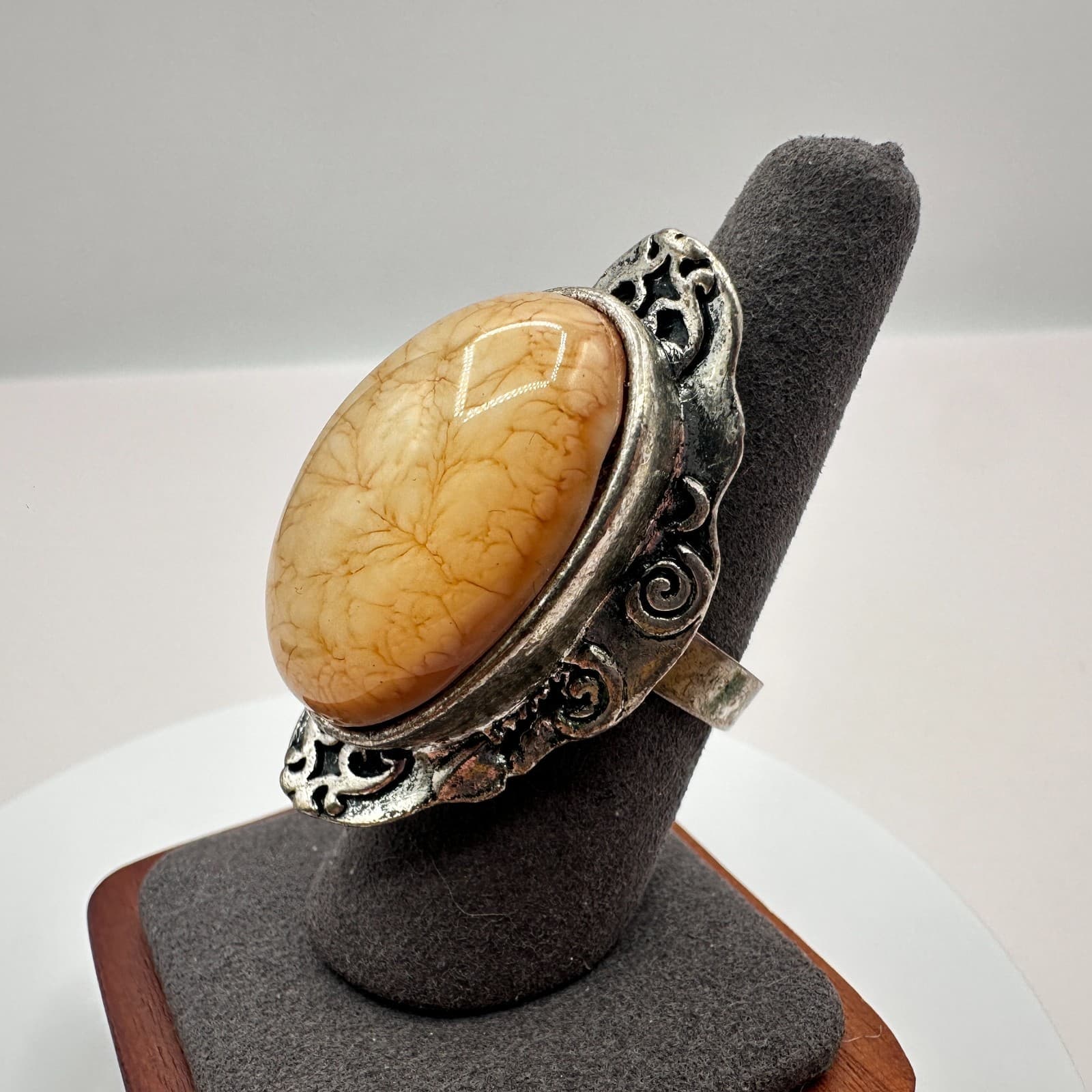 Vintage 80s Yellow Agate Silver Tone Statement Ring Oval Cabochon Bezel Jewelry - Thumbnail 4