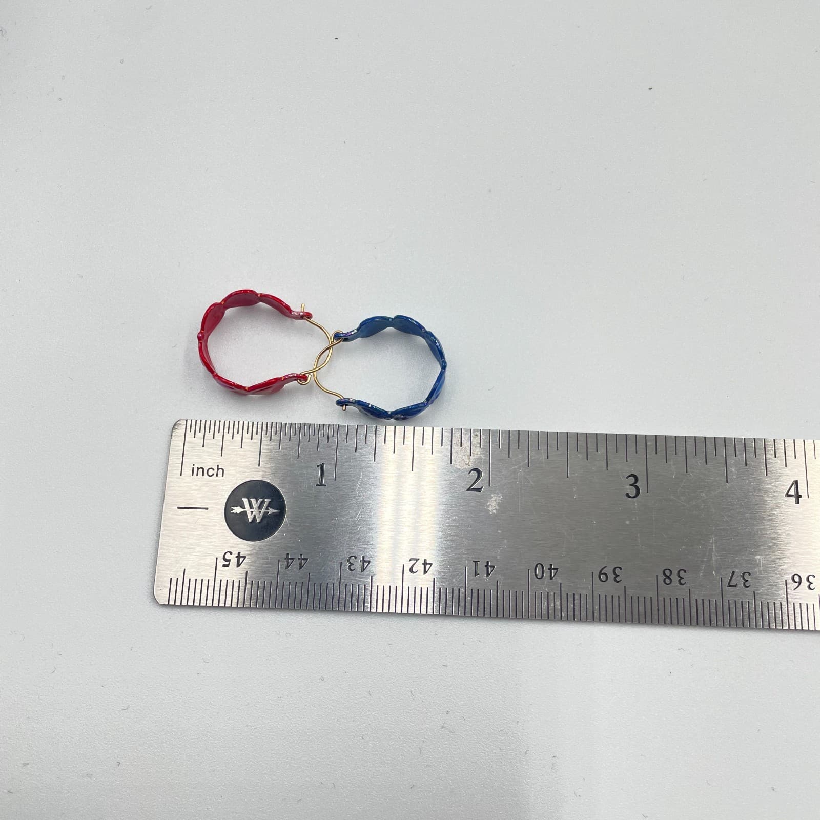 Vintage Y2K Gold-Tone Blue Red Iridescent Enamel Heart-Patterned Hoop Earrings - Thumbnail 7