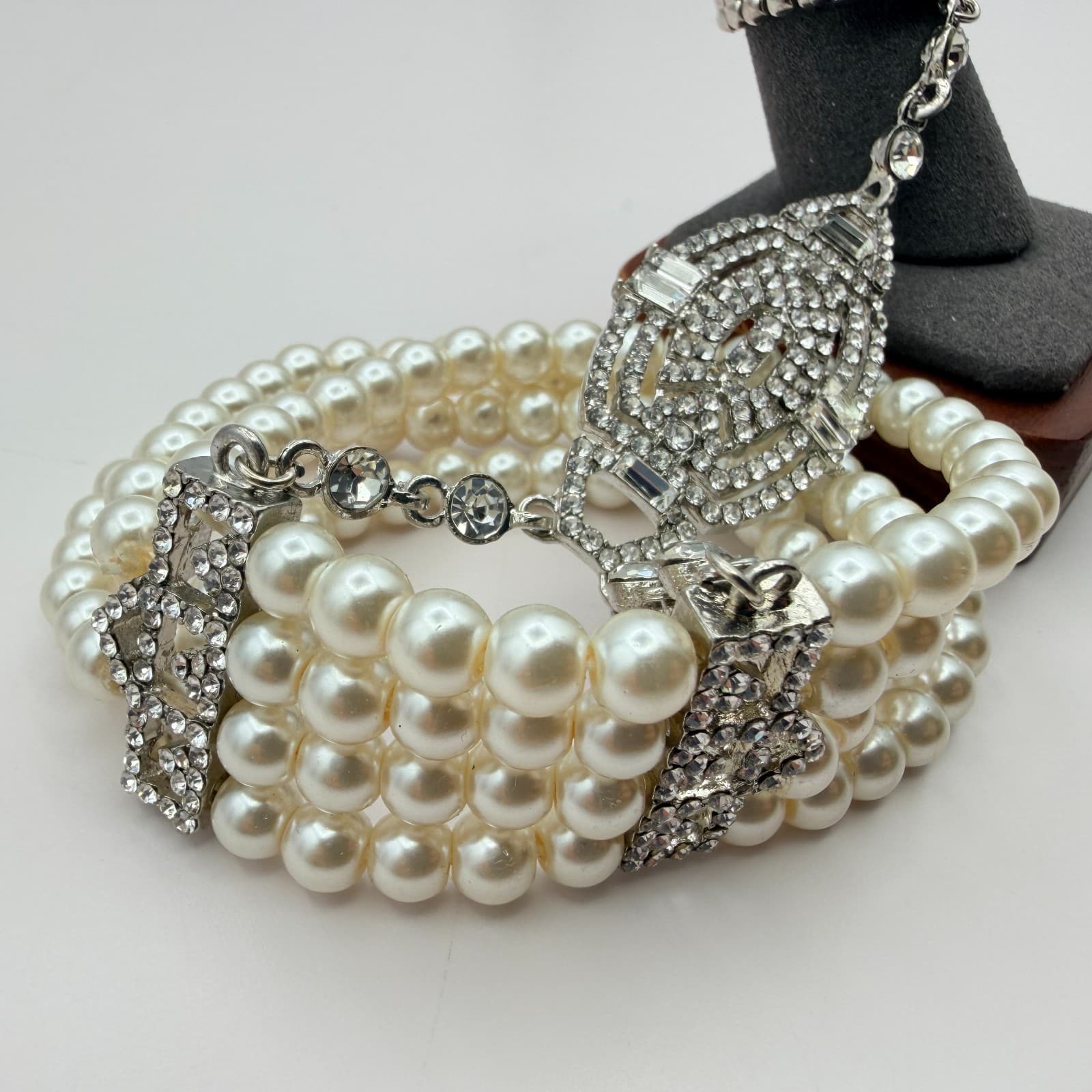 Vintage 50s Style Triple Row Faux Pearl Rhinestone Statement Bracelet Jewelry - Thumbnail 5