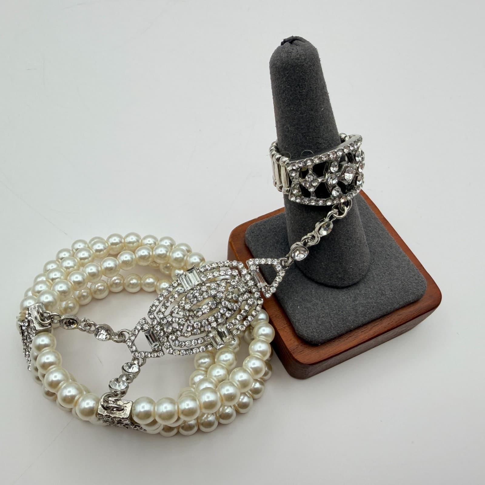 Vintage 50s Style Triple Row Faux Pearl Rhinestone Statement Bracelet Jewelry - Thumbnail 11