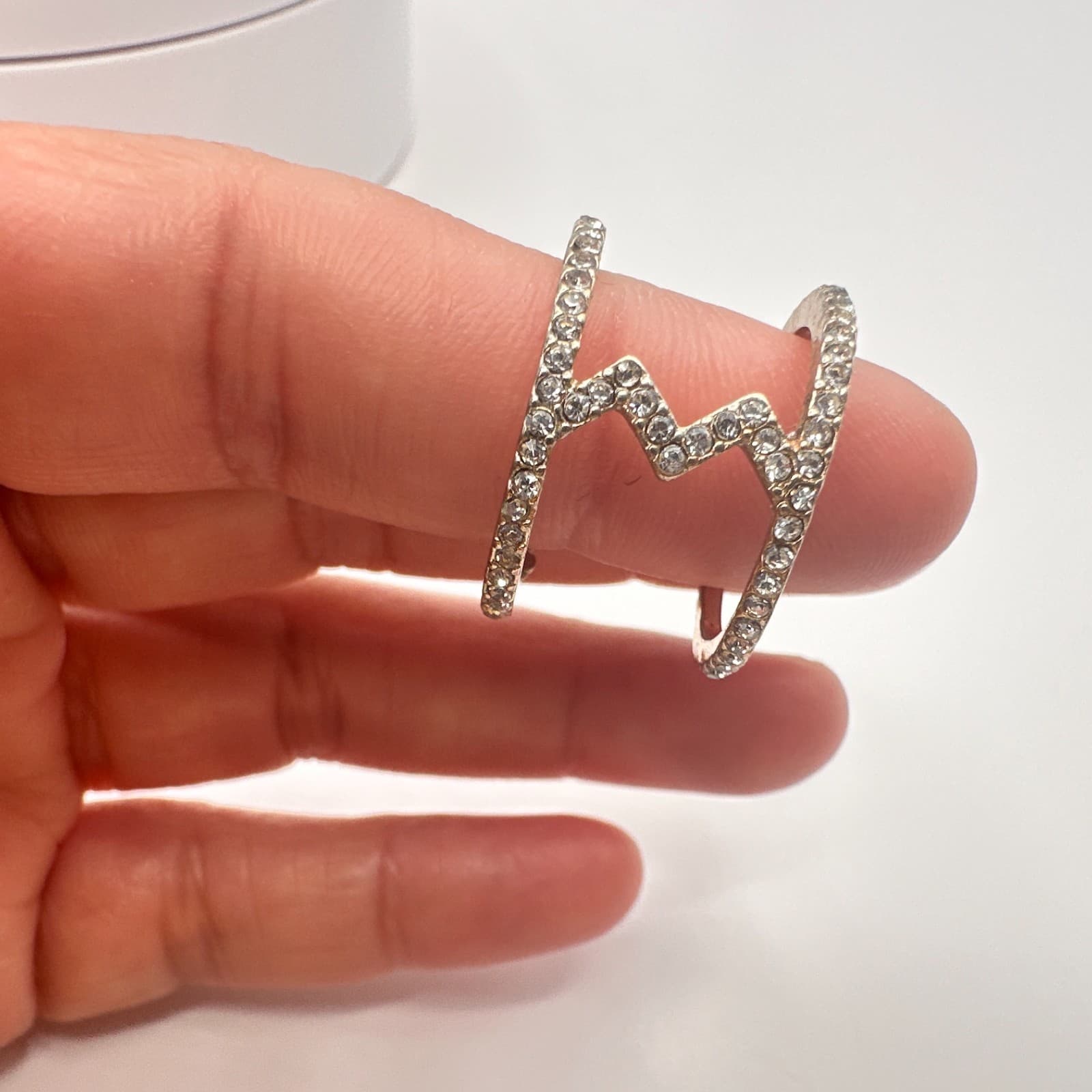 Vintage 80s Clear Rhinestone Zig Zag Double Shank Statement Ring Classic Jewelry - Thumbnail 6