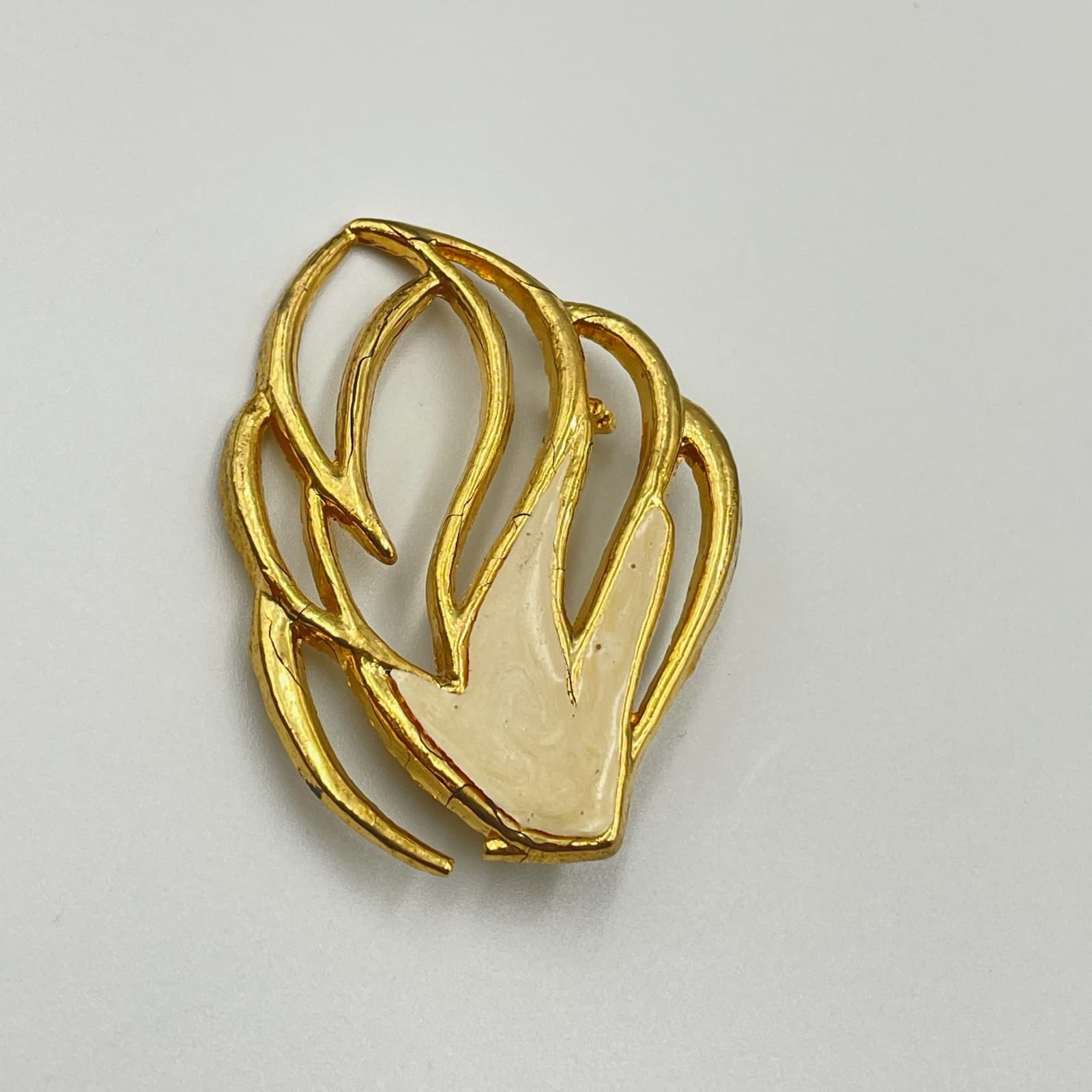 Vintage VTG Small Chunky Gold Tone Huggie Earrings Faceted Geometric Stud Post - Image 1