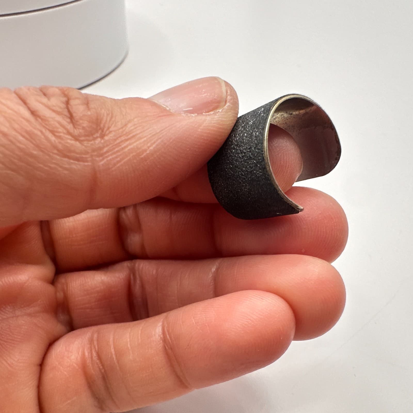 Vintage 90s Black Sandblast Texture Band Ring Matte Statement Classic Jewelry - Thumbnail 4