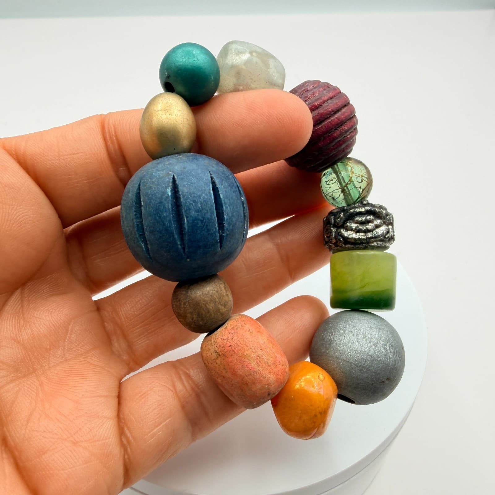 Vinatge Y2K Artisan Bead Bracelet Featuring Central Blue Bead Statement Jewelry - Thumbnail 3