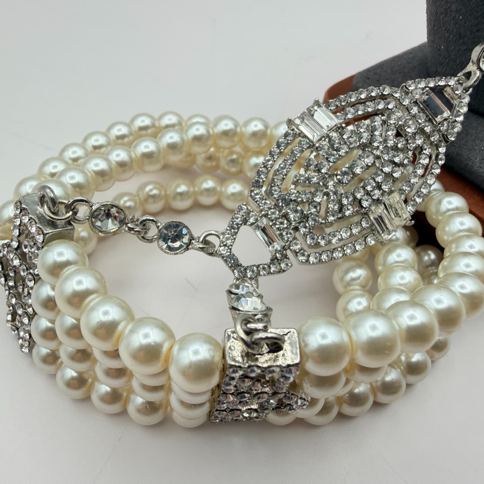 Vintage 50s Style Triple Row Faux Pearl Rhinestone Statement Bracelet Jewelry - Thumbnail 9