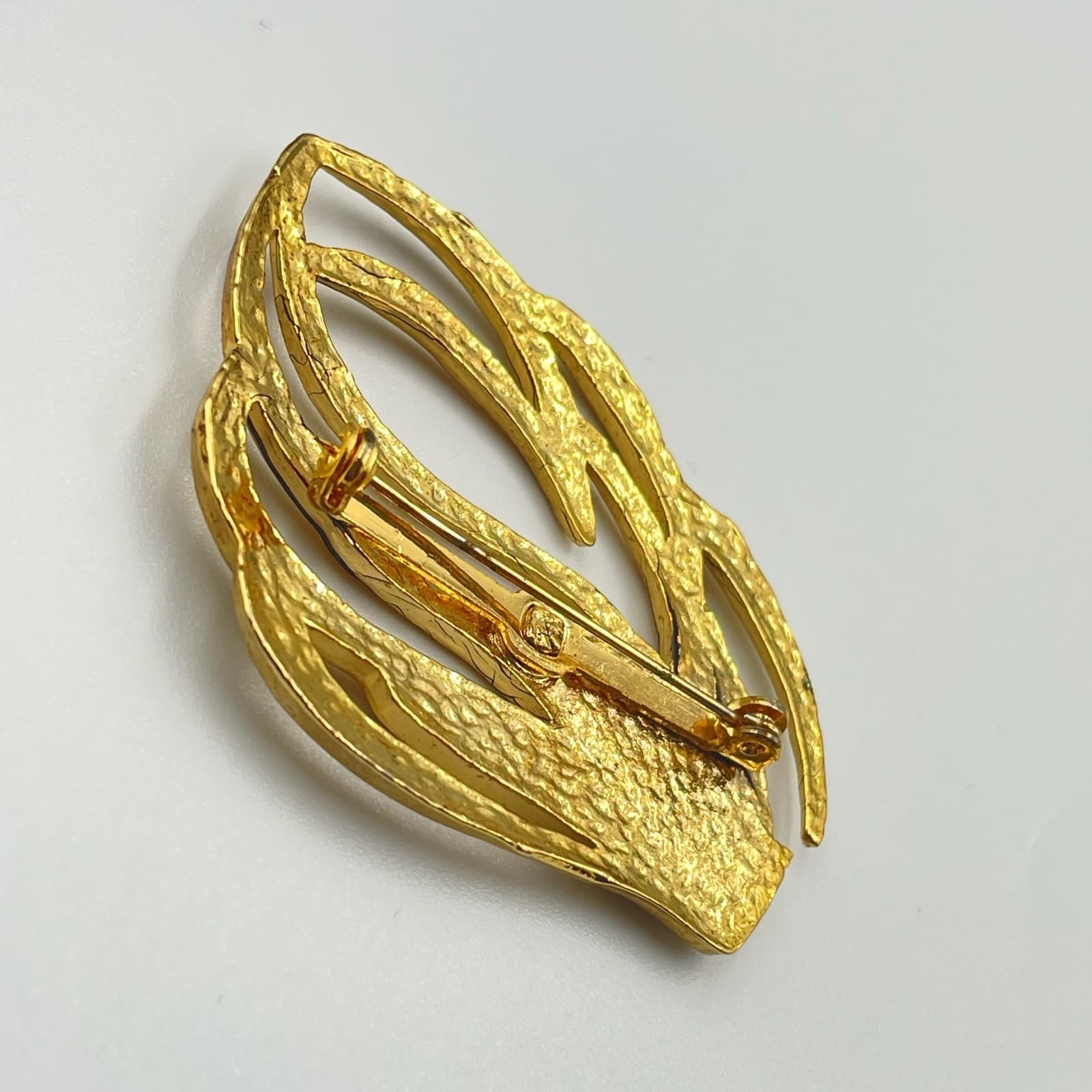 Vintage VTG Small Chunky Gold Tone Huggie Earrings Faceted Geometric Stud Post - Thumbnail 8