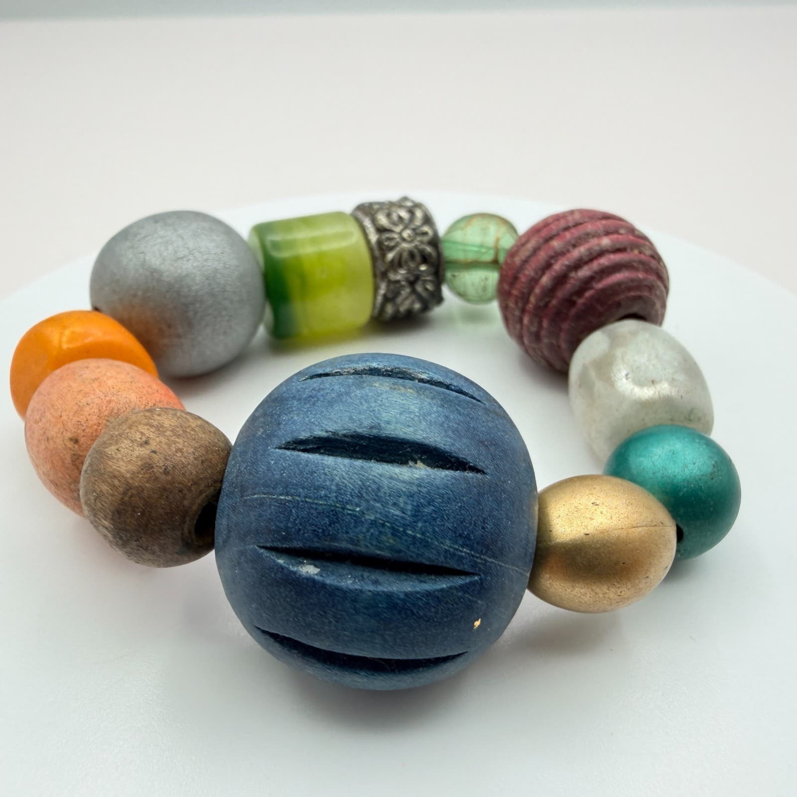 Vinatge Y2K Artisan Bead Bracelet Featuring Central Blue Bead Statement Jewelry - Thumbnail 7