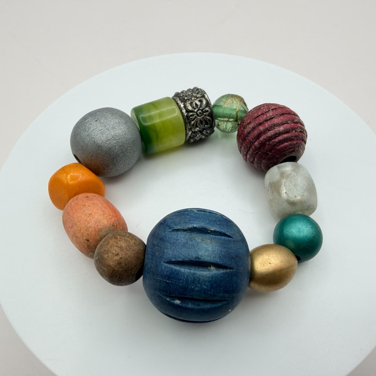 Vinatge Y2K Artisan Bead Bracelet Featuring Central Blue Bead Statement Jewelry - Thumbnail 9