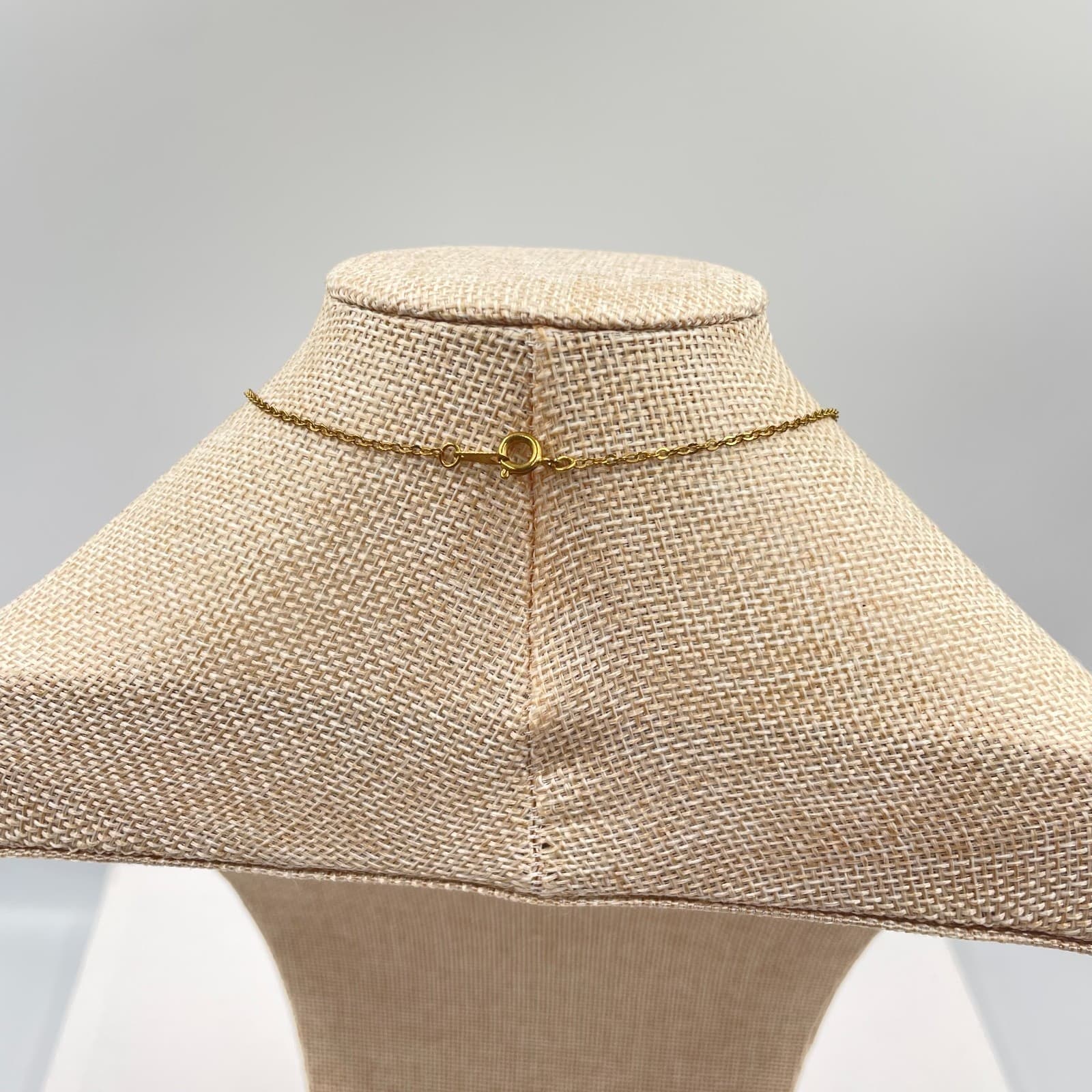 Gold-Tone Iridescent Sheen Raw Quartz Crystal Points Pendant Push Lock Necklace - Thumbnail 6