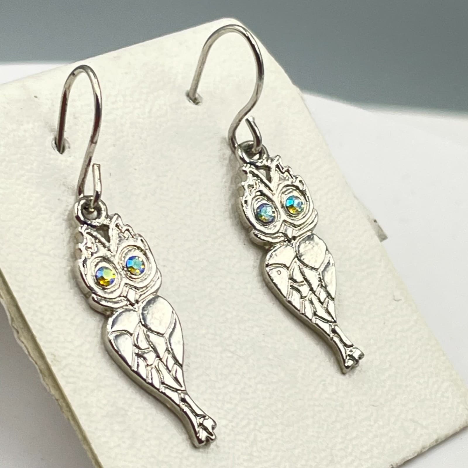 Vintage Silver-Tone Textured Metal Iridescent Rhinestone Eye Owl Dangle Earrings - Thumbnail 4