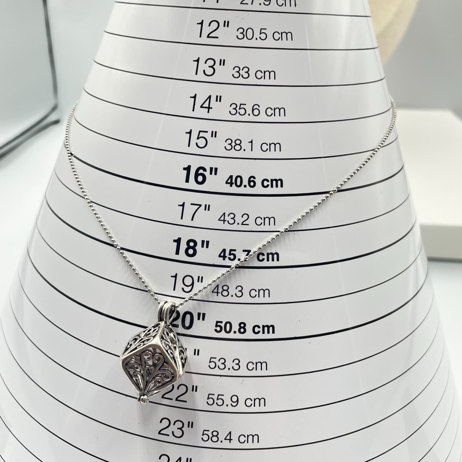 Hobby-Theme Silver-Tone Delicate Chain Intricate Cubic Filigree Pendant Necklace - Thumbnail 7